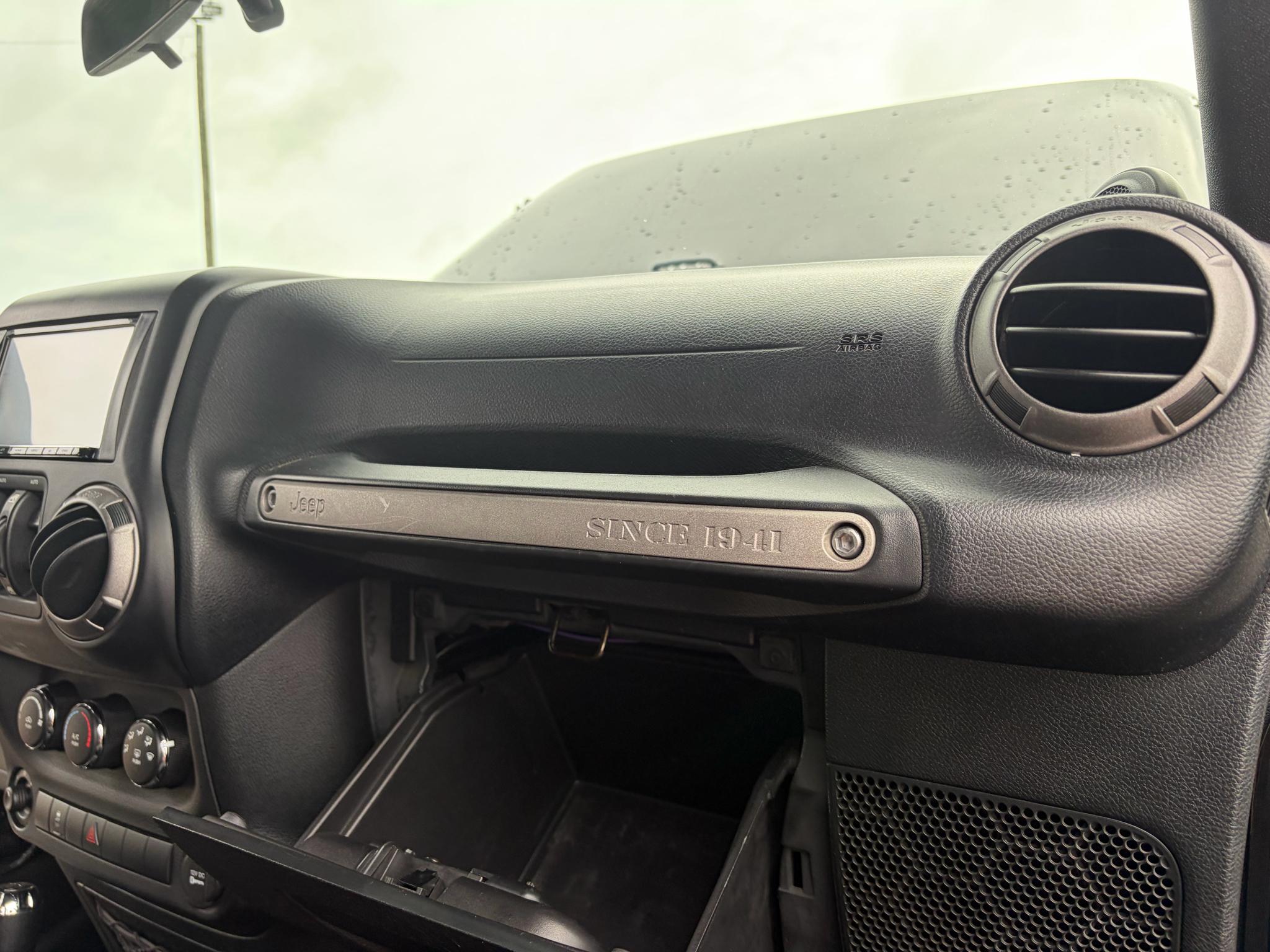 Jeep Wrangler Unlimited 4WD 4dr Sport 2012