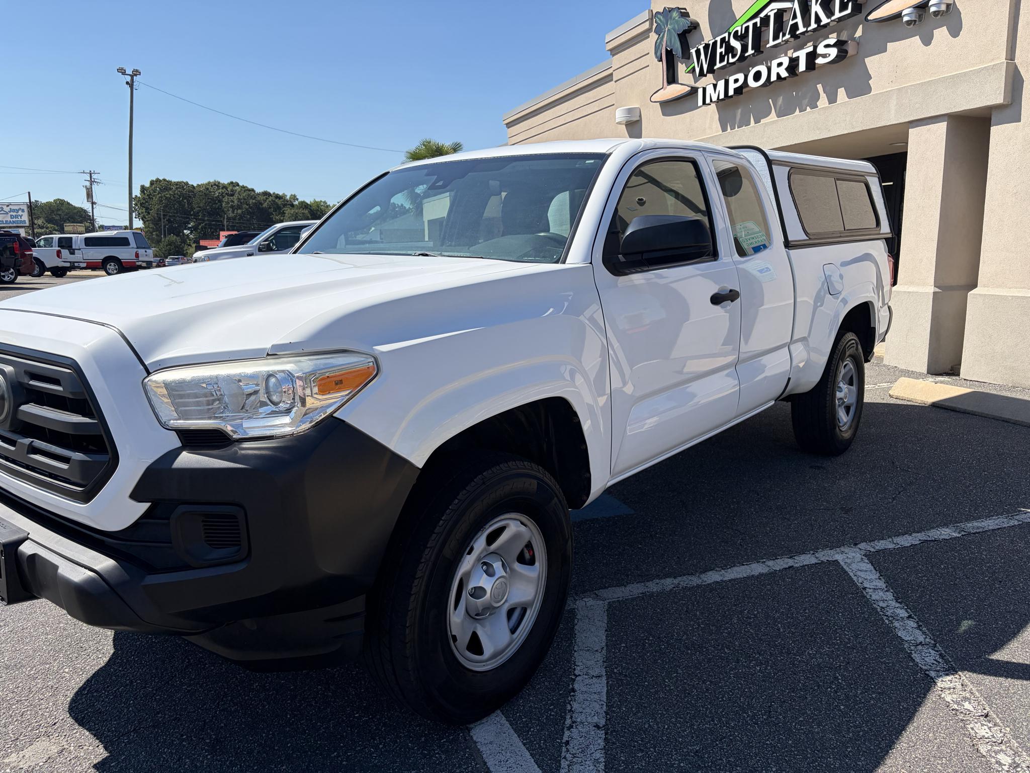 Toyota Tacoma SR5 Access Cab 6' Bed I4 4x2 AT (Natl) 2018