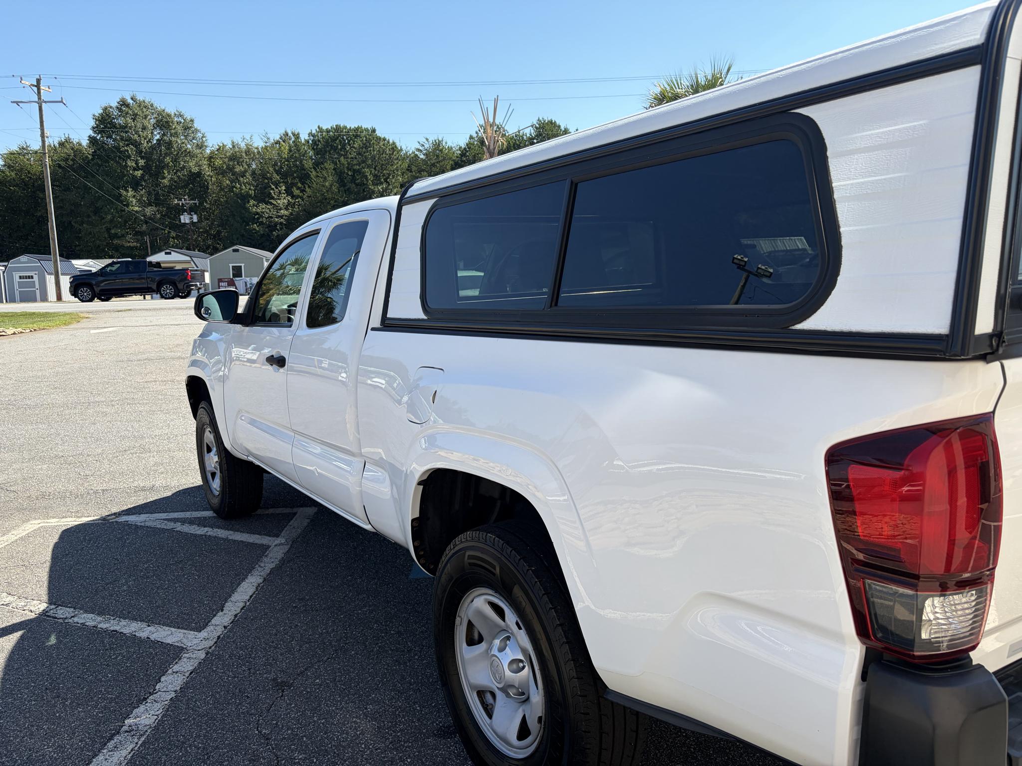 Toyota Tacoma SR5 Access Cab 6' Bed I4 4x2 AT (Natl) 2018