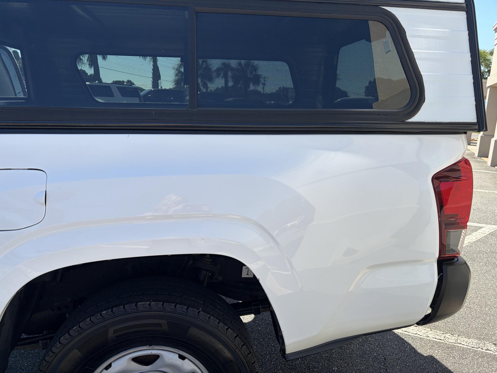 Toyota Tacoma SR5 Access Cab 6' Bed I4 4x2 AT (Natl) 2018
