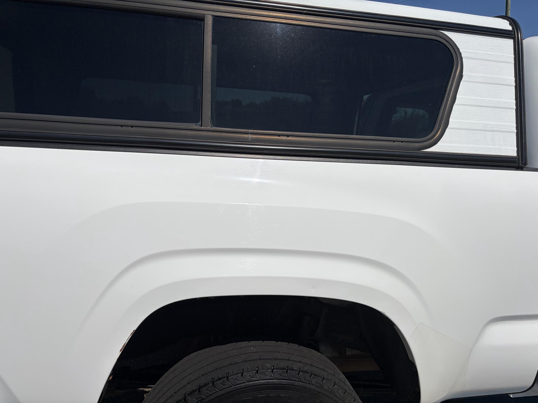 Toyota Tacoma SR5 Access Cab 6' Bed I4 4x2 AT (Natl) 2018