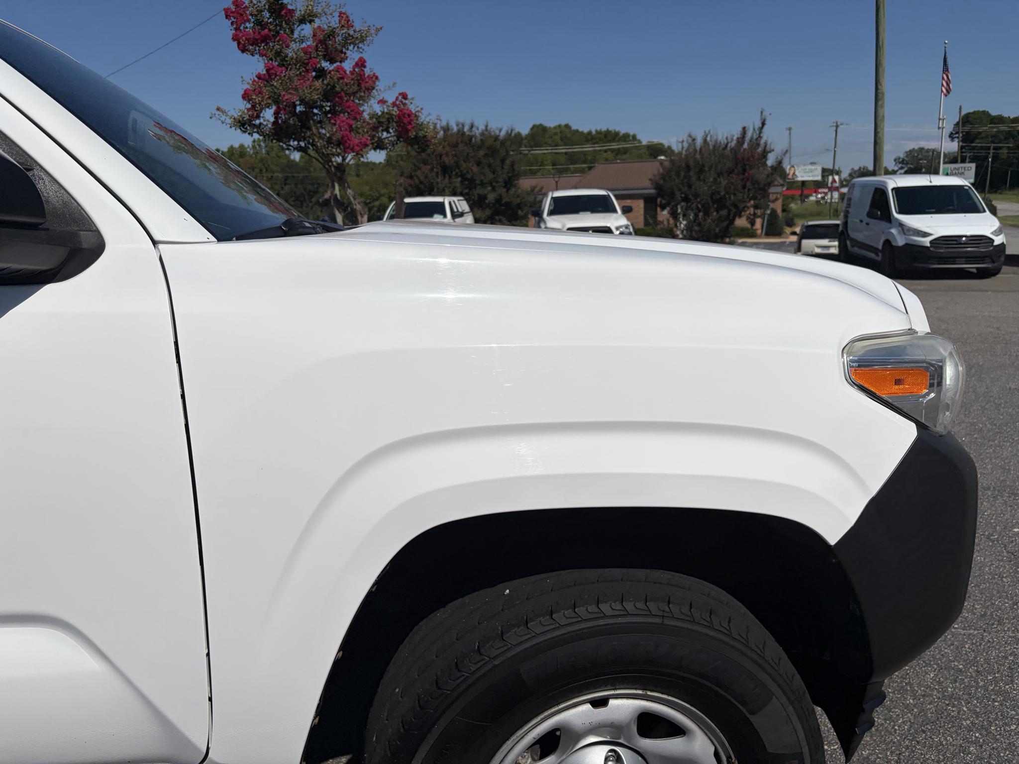 Toyota Tacoma SR5 Access Cab 6' Bed I4 4x2 AT (Natl) 2018