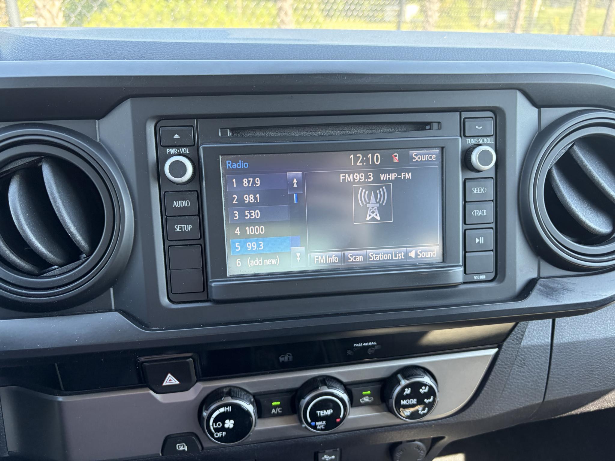 Toyota Tacoma SR5 Access Cab 6' Bed I4 4x2 AT (Natl) 2018