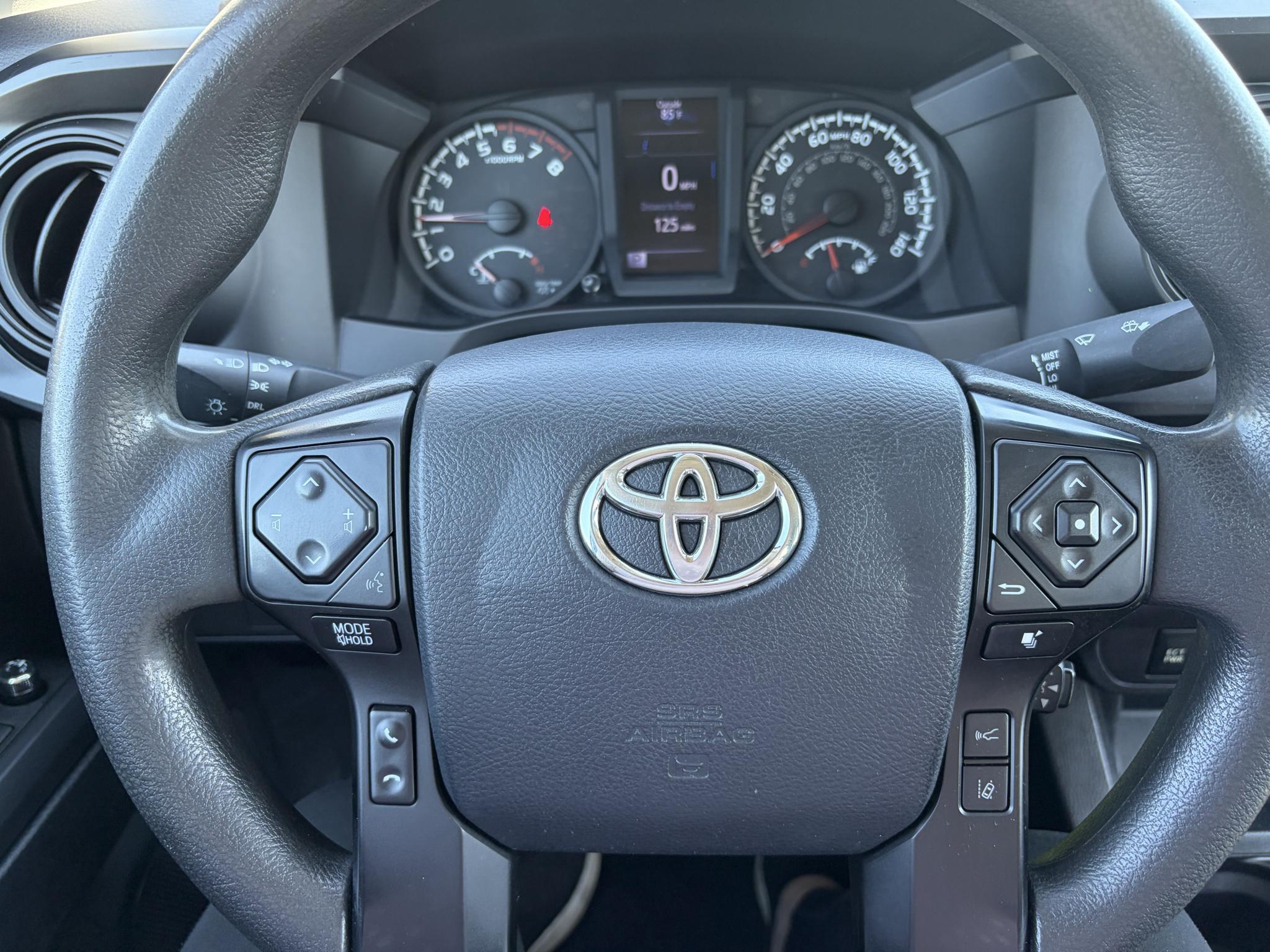 Toyota Tacoma SR5 Access Cab 6' Bed I4 4x2 AT (Natl) 2018