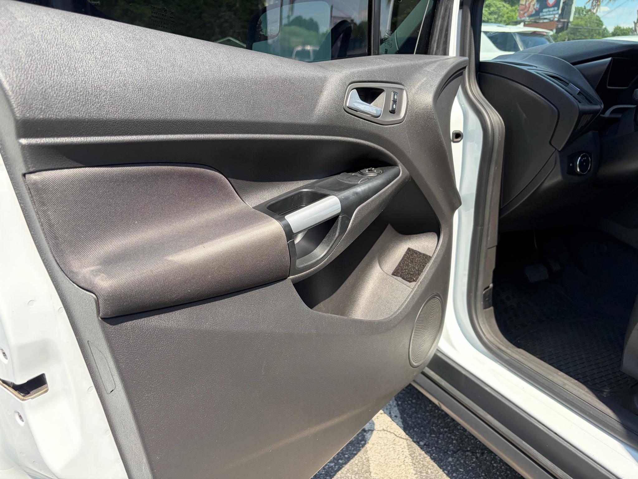 Ford Transit Connect Van XLT LWB w/Rear Symmetrical Doors 2018