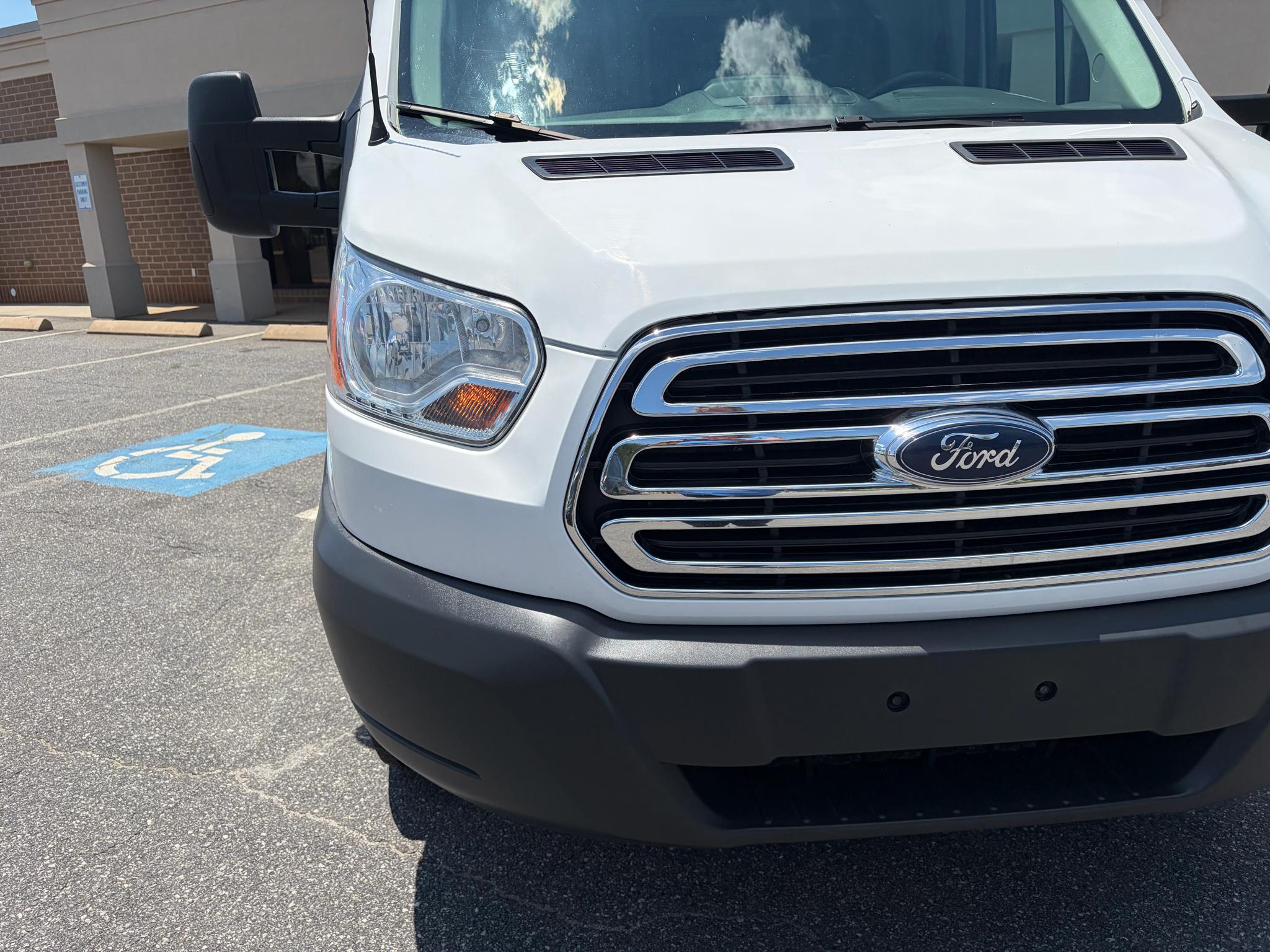 Ford Transit Cutaway T-250 SRW 138" WB 9000 GVWR 2018