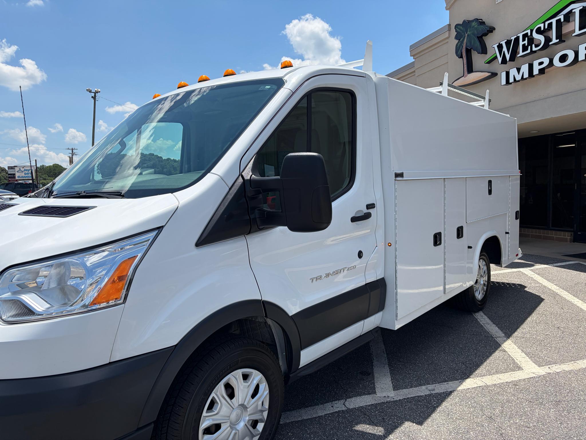 Ford Transit Cutaway T-250 SRW 138" WB 9000 GVWR 2018