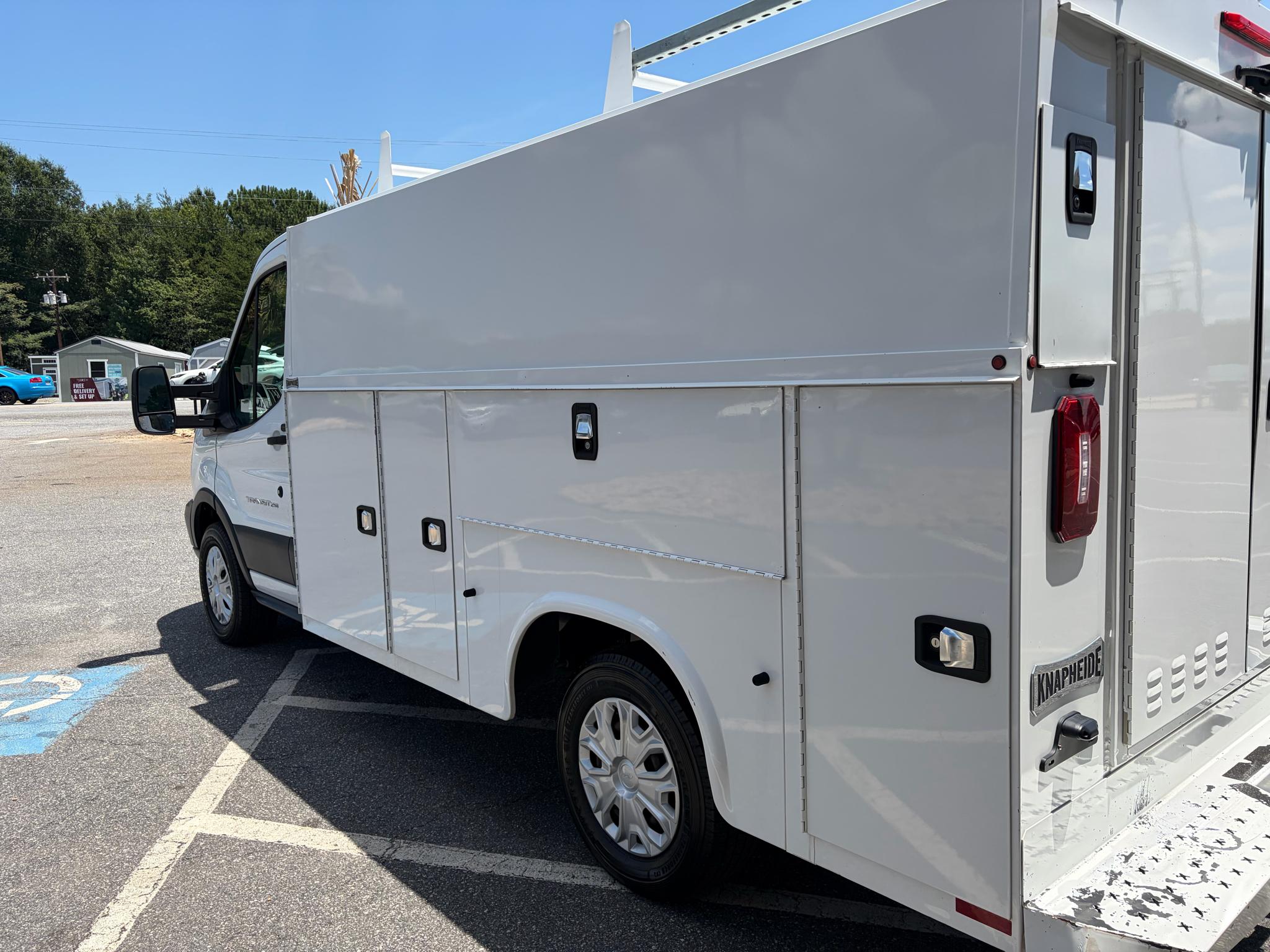 Ford Transit Cutaway T-250 SRW 138" WB 9000 GVWR 2018