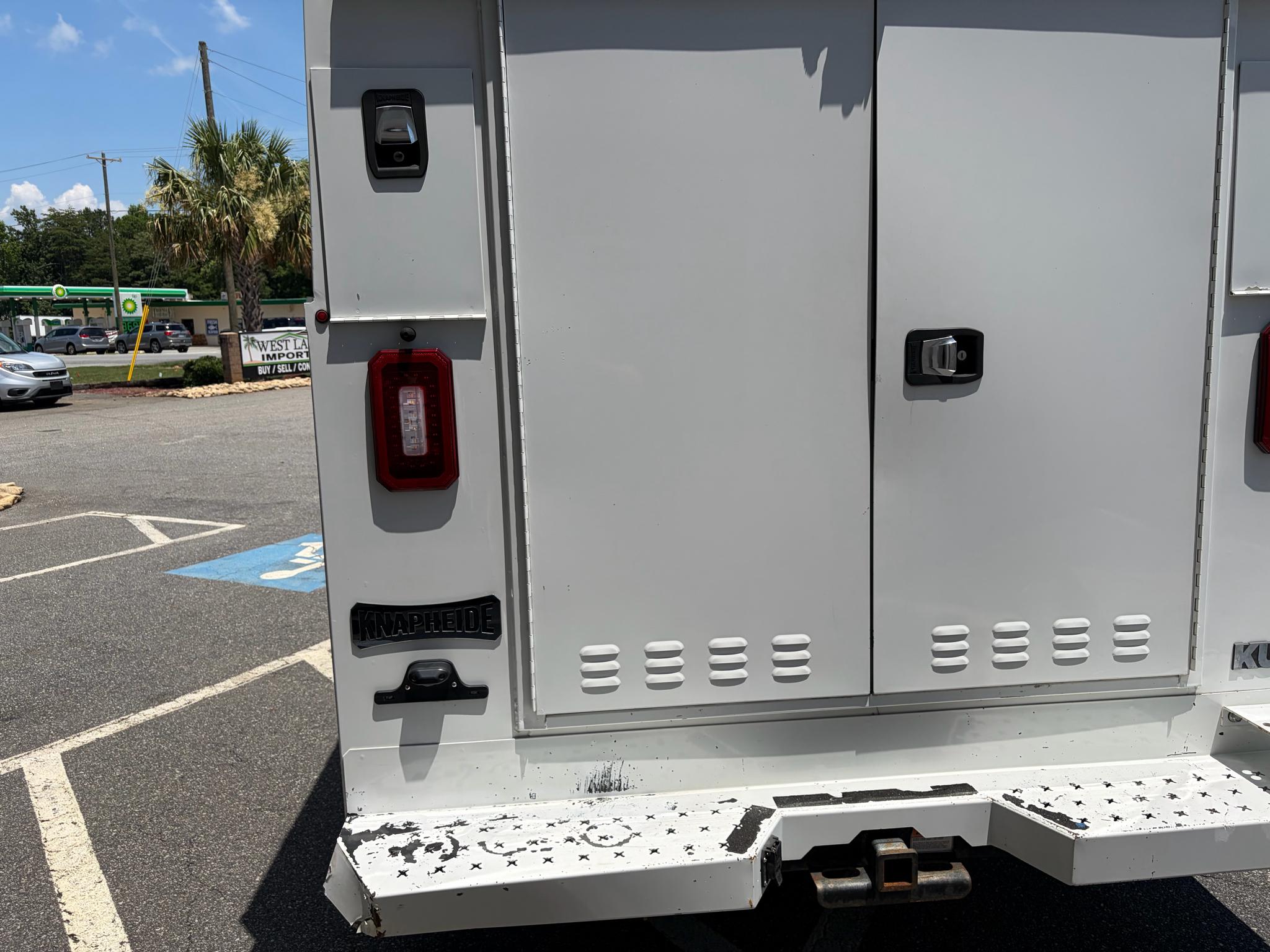 Ford Transit Cutaway T-250 SRW 138" WB 9000 GVWR 2018