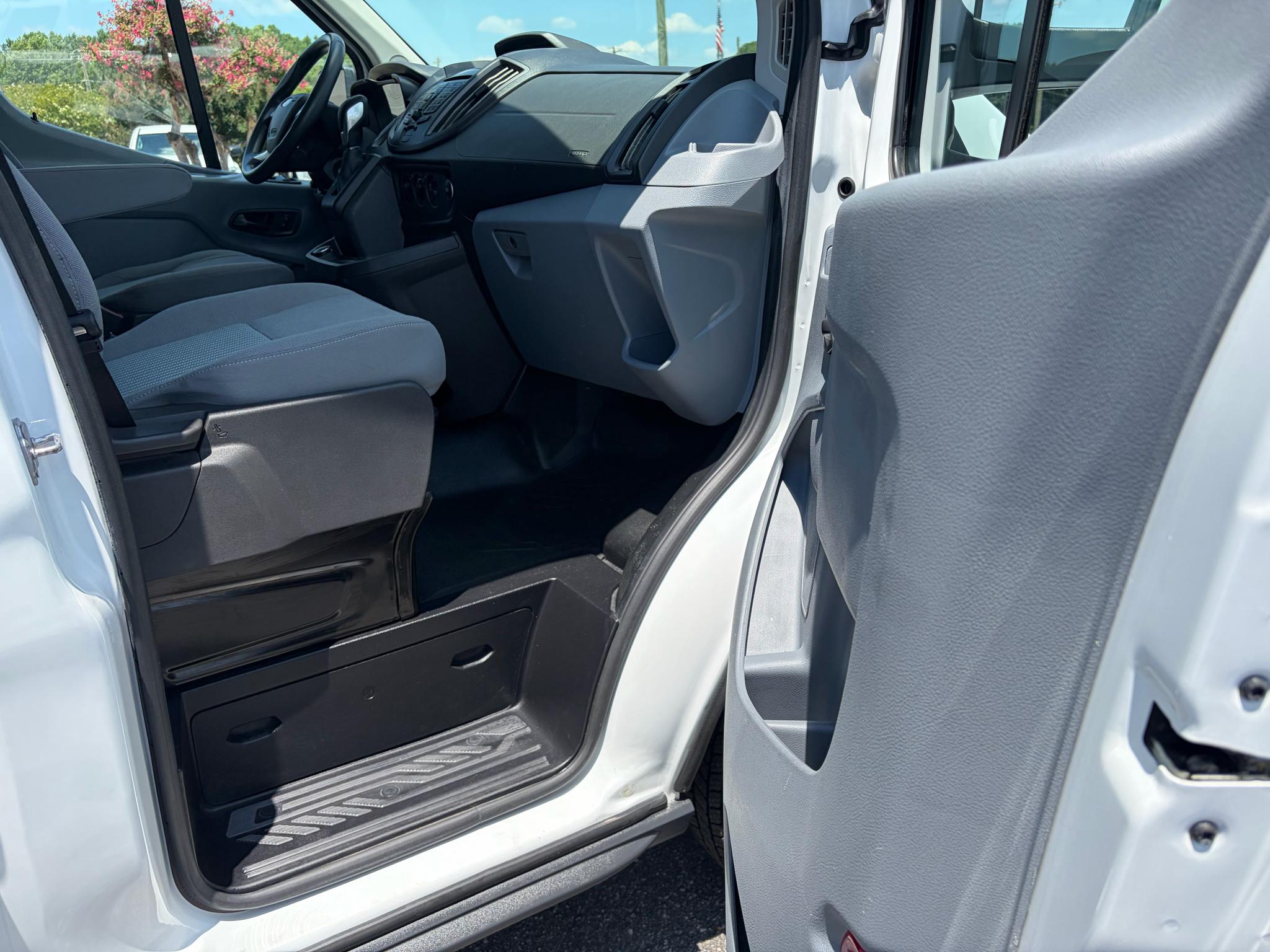 Ford Transit Cutaway T-250 SRW 138" WB 9000 GVWR 2018