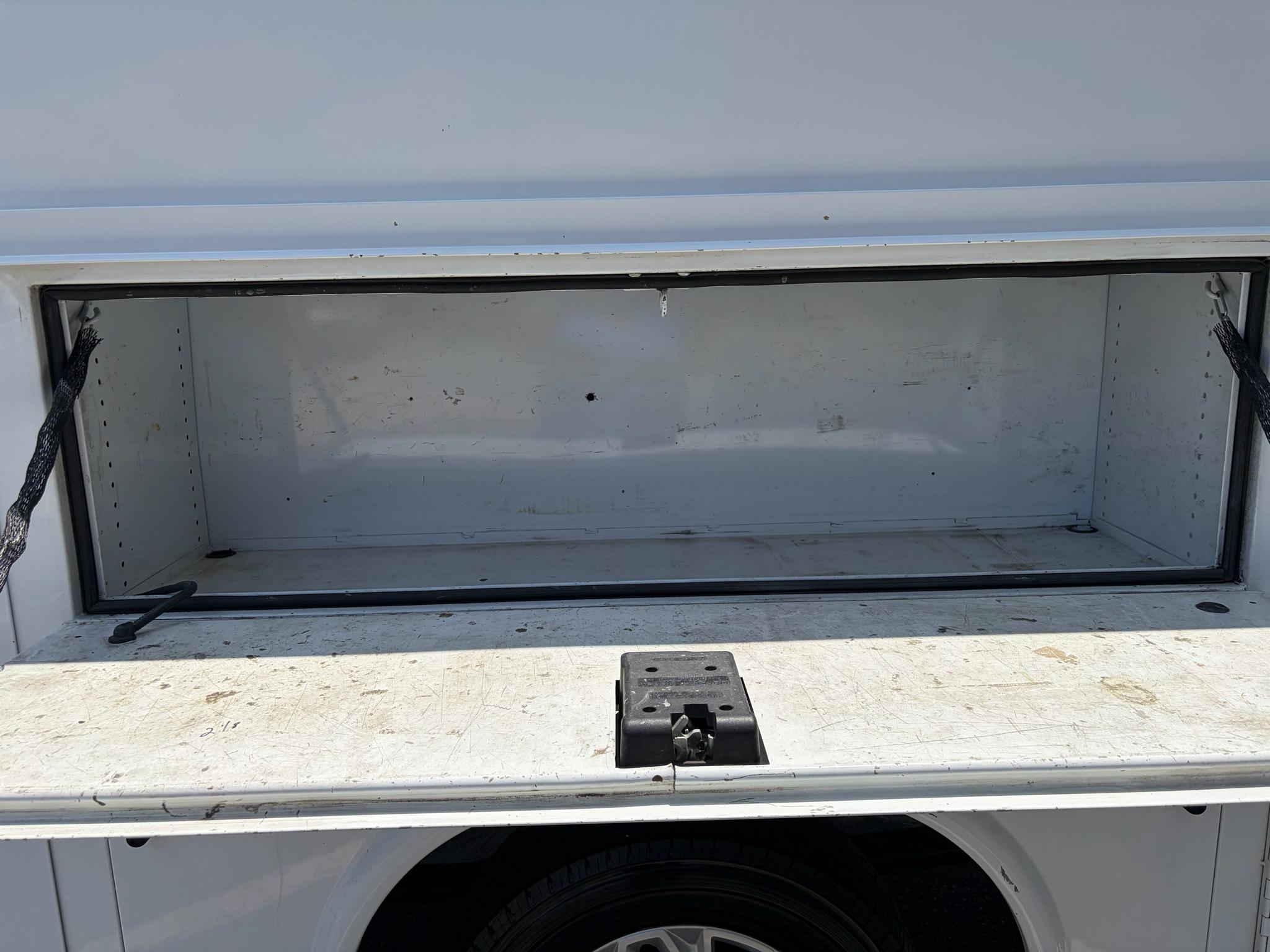Ford Transit Cutaway T-250 SRW 138" WB 9000 GVWR 2018