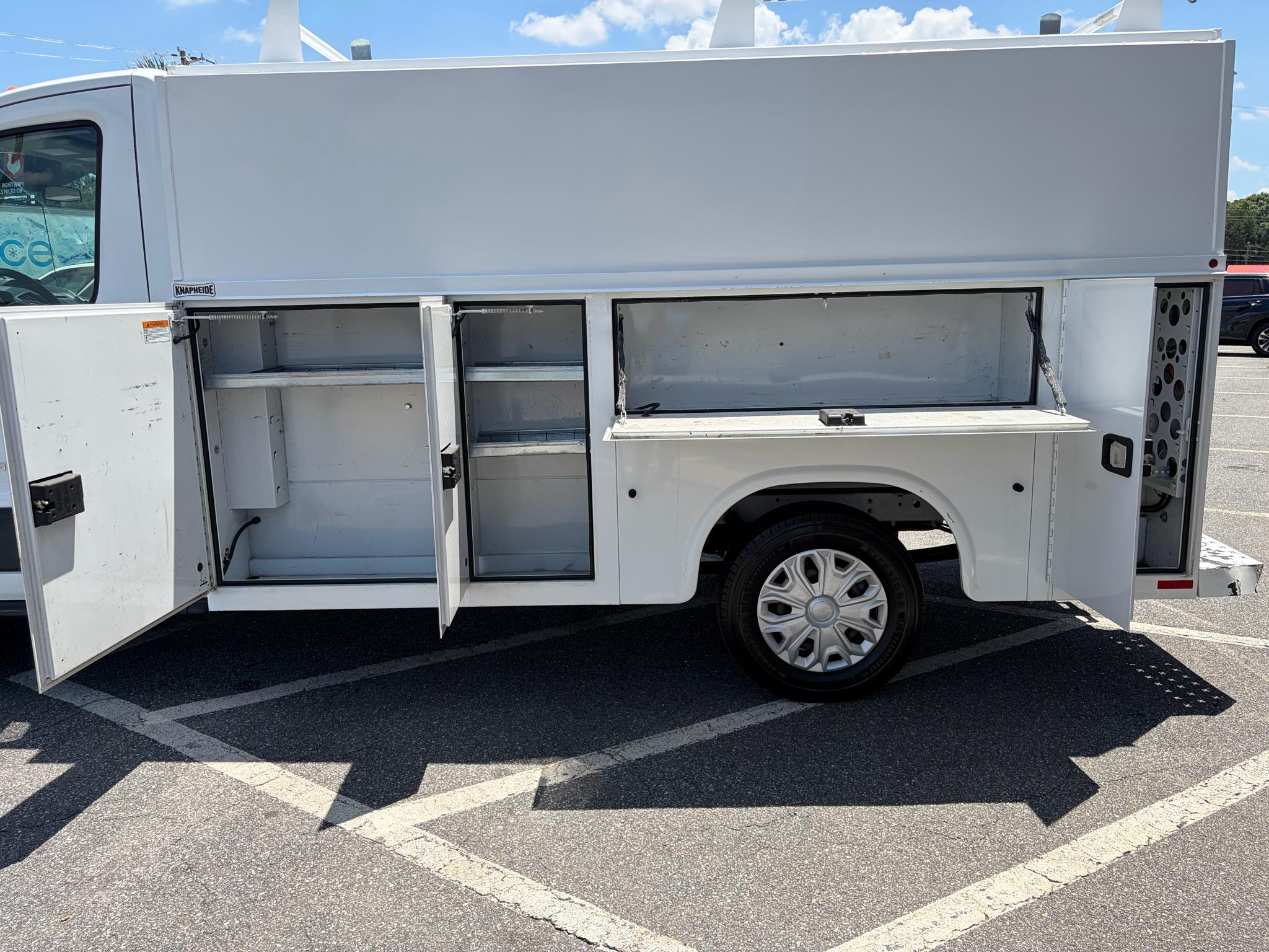 Ford Transit Cutaway T-250 SRW 138" WB 9000 GVWR 2018