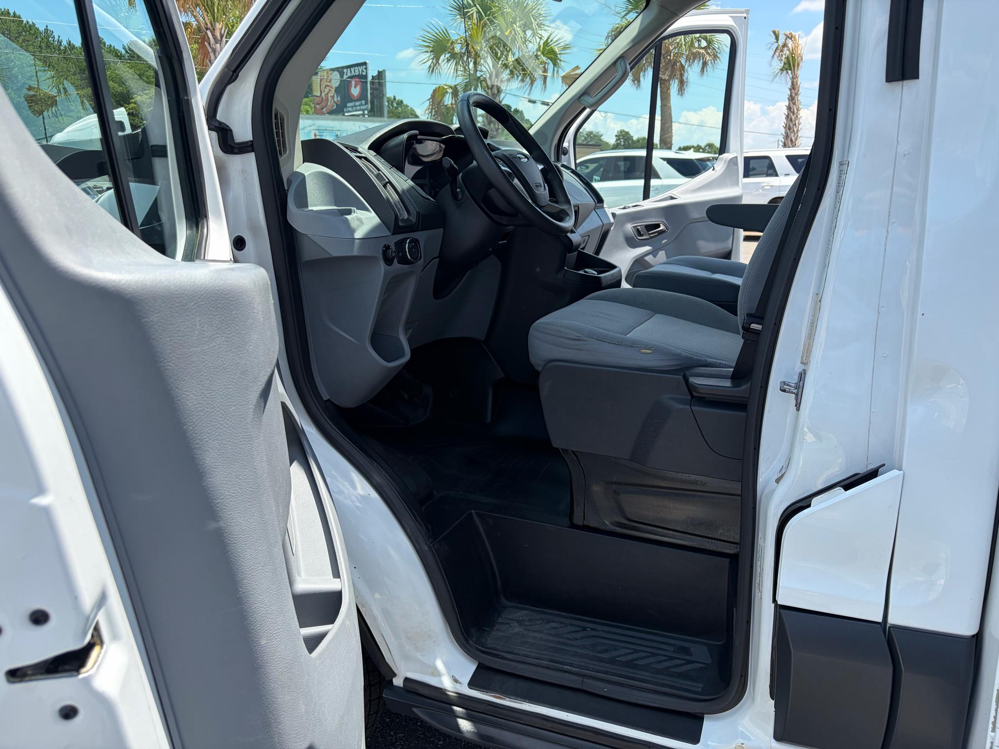 Ford Transit Cutaway T-250 SRW 138" WB 9000 GVWR 2018