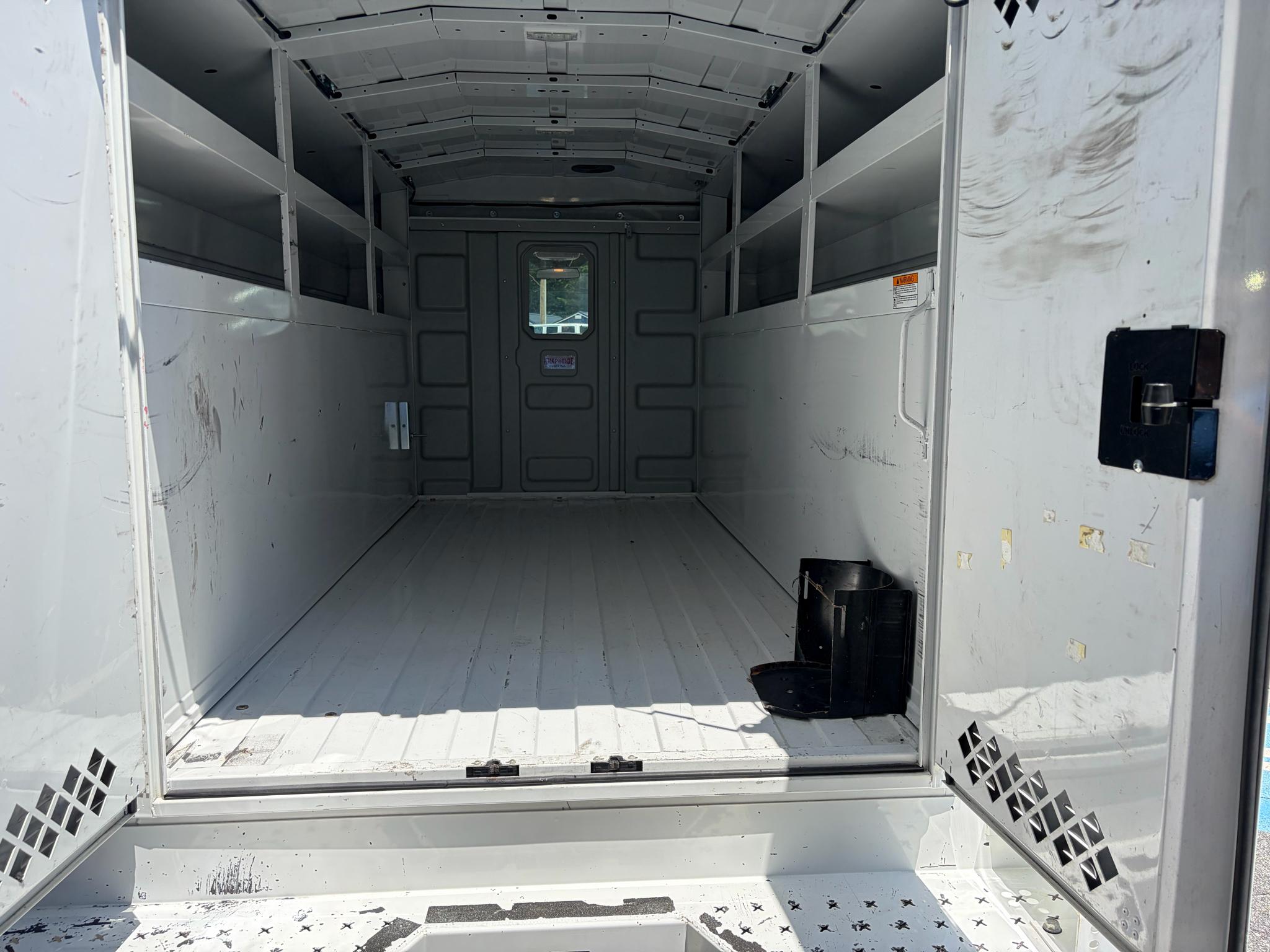 Ford Transit Cutaway T-250 SRW 138" WB 9000 GVWR 2018