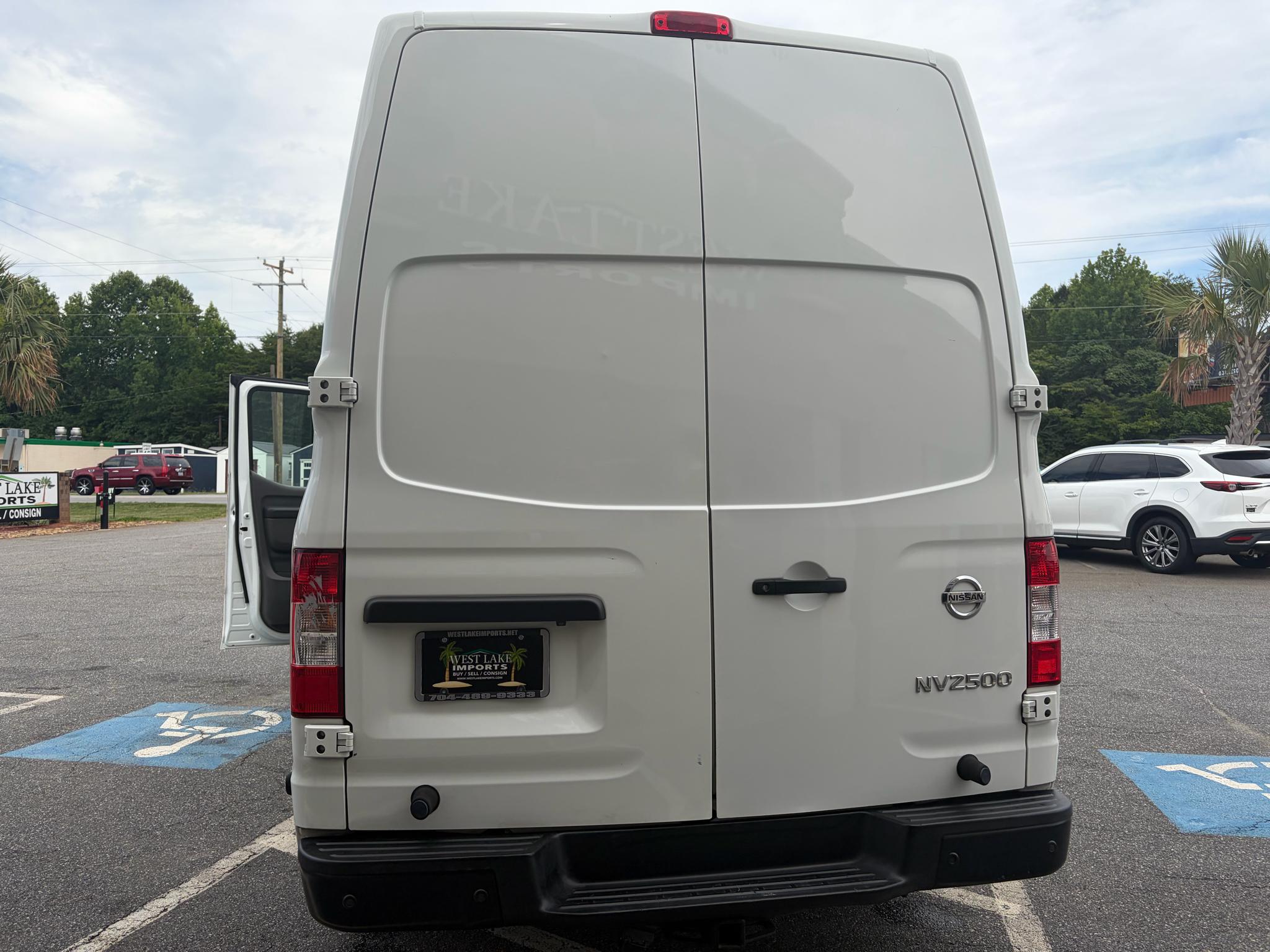 Nissan NV Cargo NV1500 Standard Roof V6 SV 2019