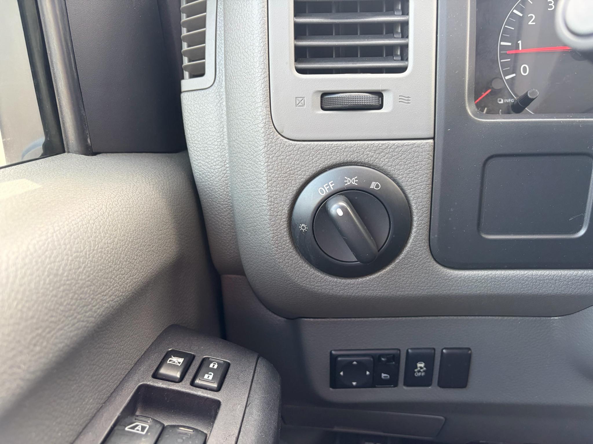 Nissan NV Cargo NV1500 Standard Roof V6 SV 2019