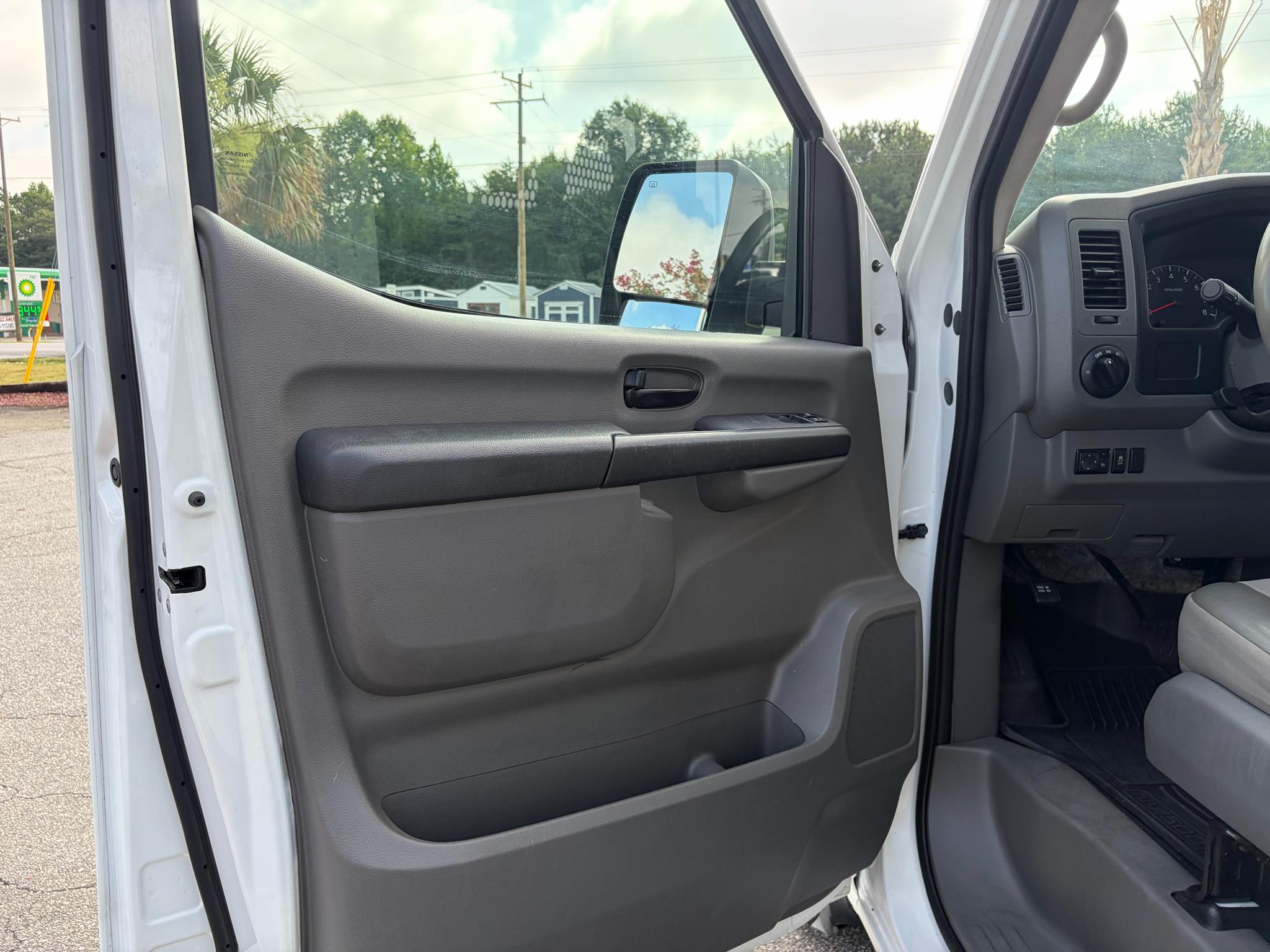 Nissan NV Cargo NV1500 Standard Roof V6 SV 2019