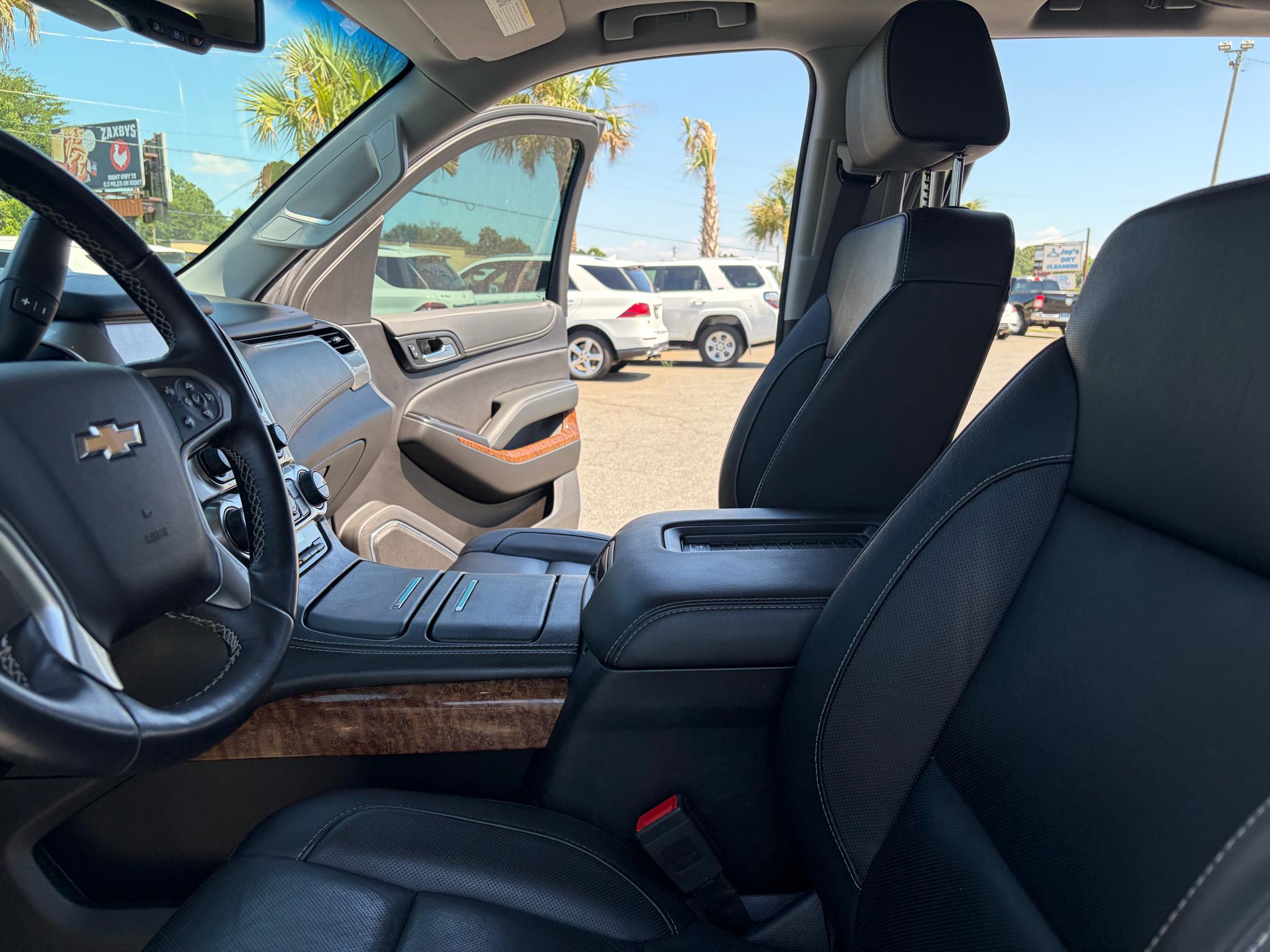 Chevrolet Tahoe 4WD 4dr Premier 2019