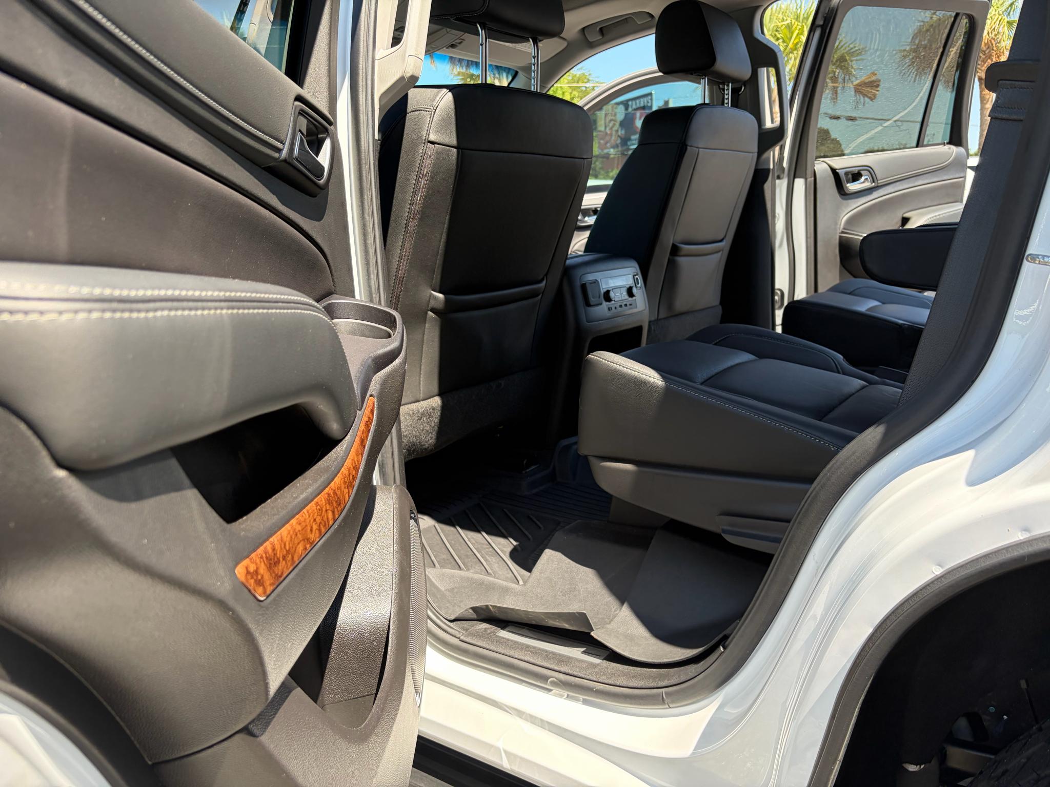 Chevrolet Tahoe 4WD 4dr Premier 2019