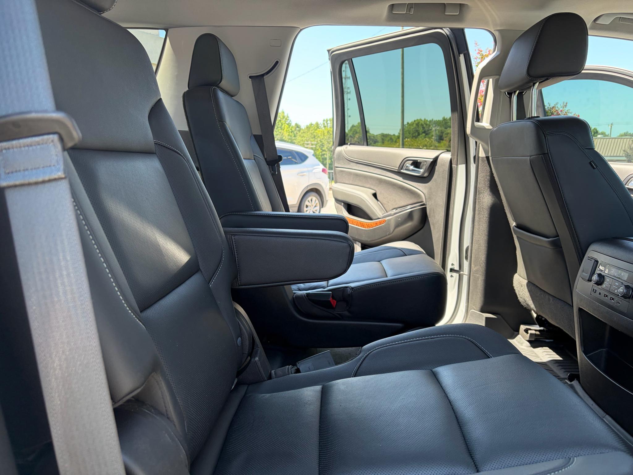 Chevrolet Tahoe 4WD 4dr Premier 2019