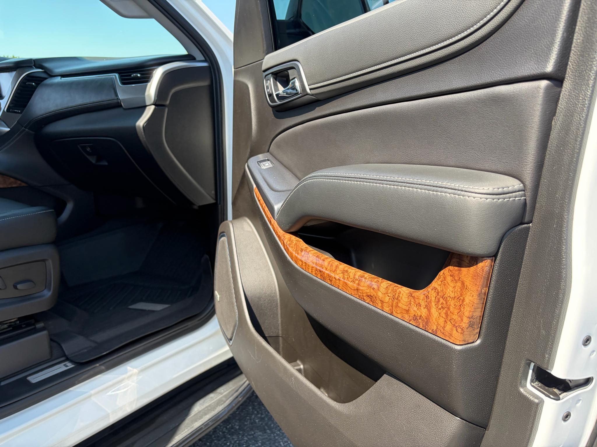 Chevrolet Tahoe 4WD 4dr Premier 2019