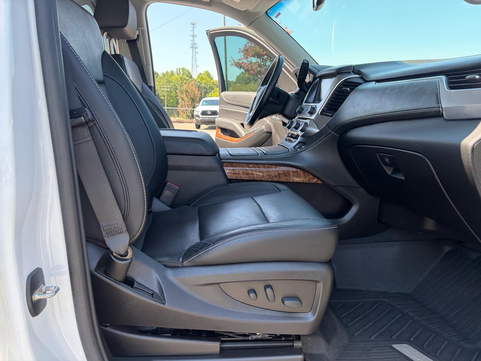 Chevrolet Tahoe 4WD 4dr Premier 2019