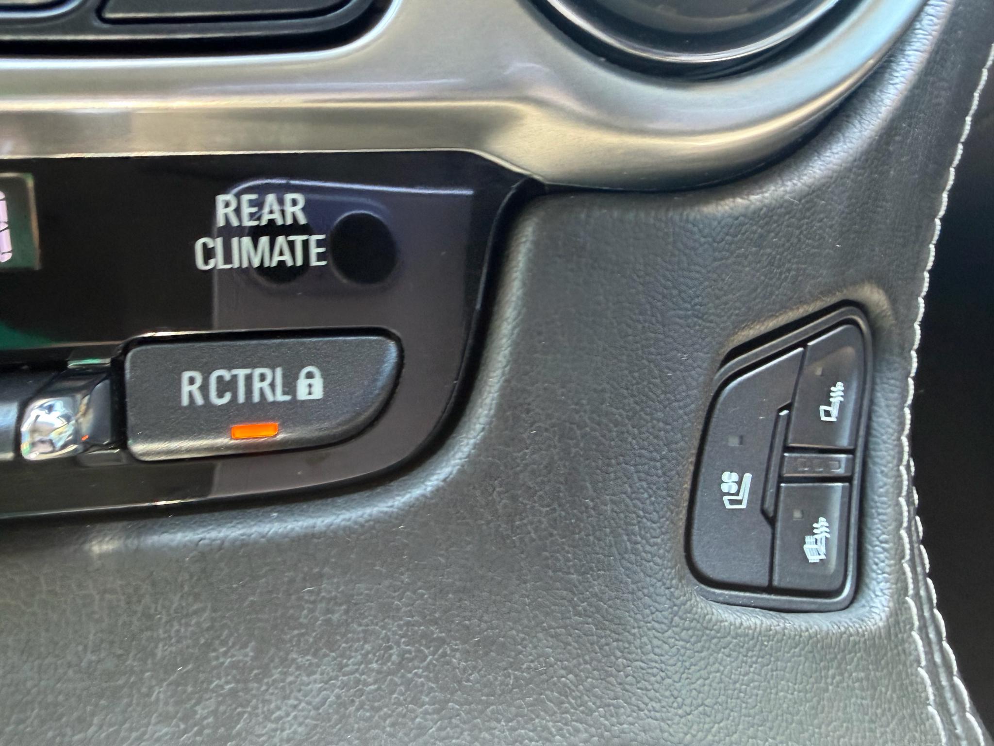 Chevrolet Tahoe 4WD 4dr Premier 2019