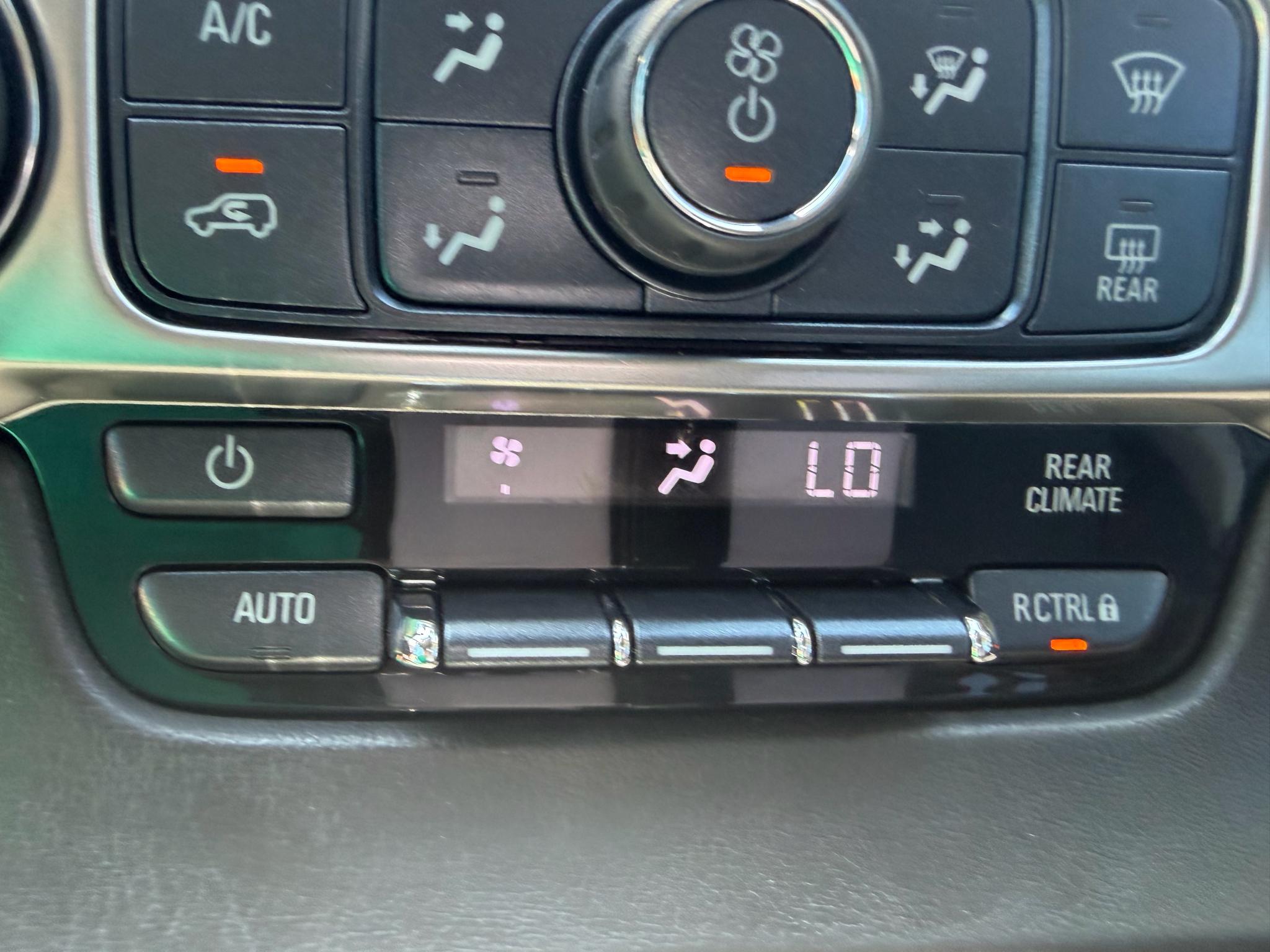 Chevrolet Tahoe 4WD 4dr Premier 2019