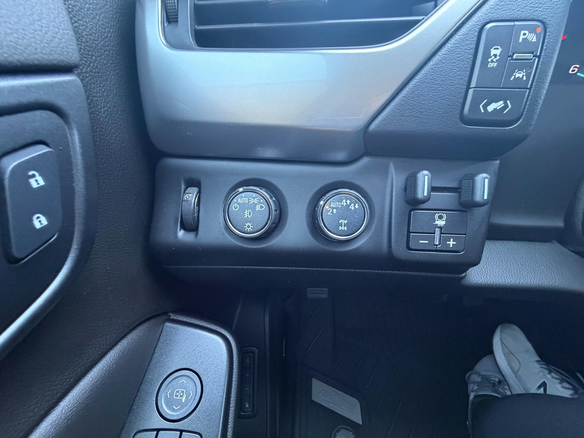 Chevrolet Tahoe 4WD 4dr Premier 2019