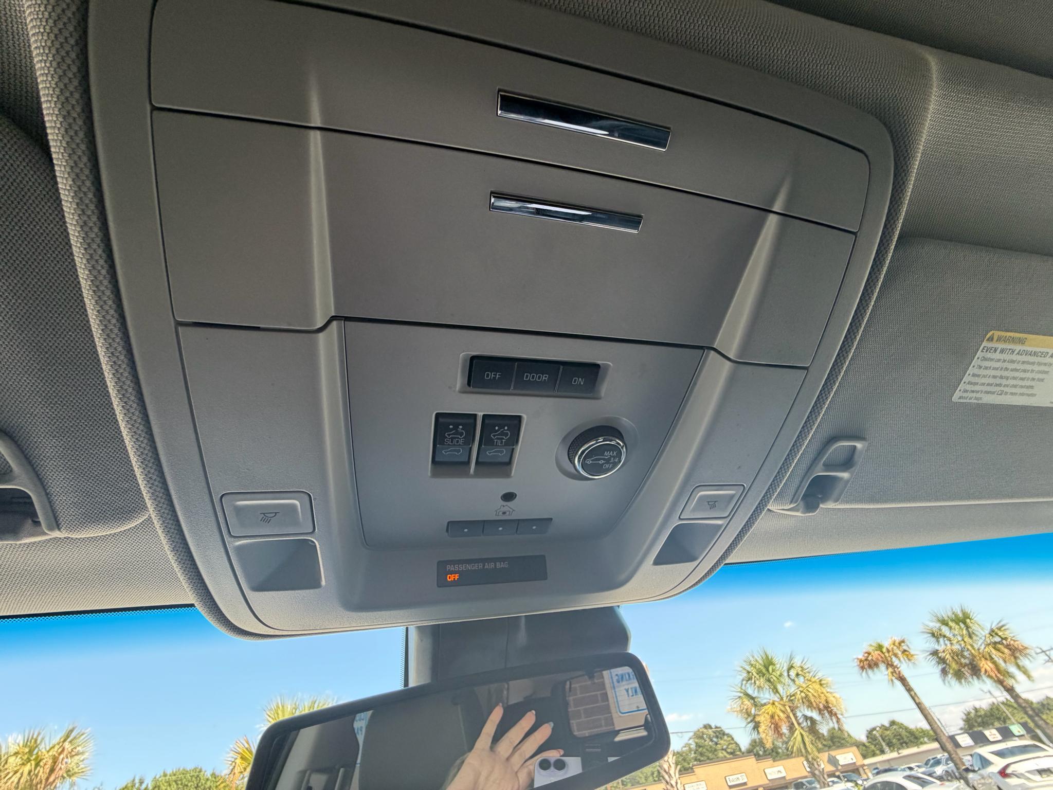 Chevrolet Tahoe 4WD 4dr Premier 2019
