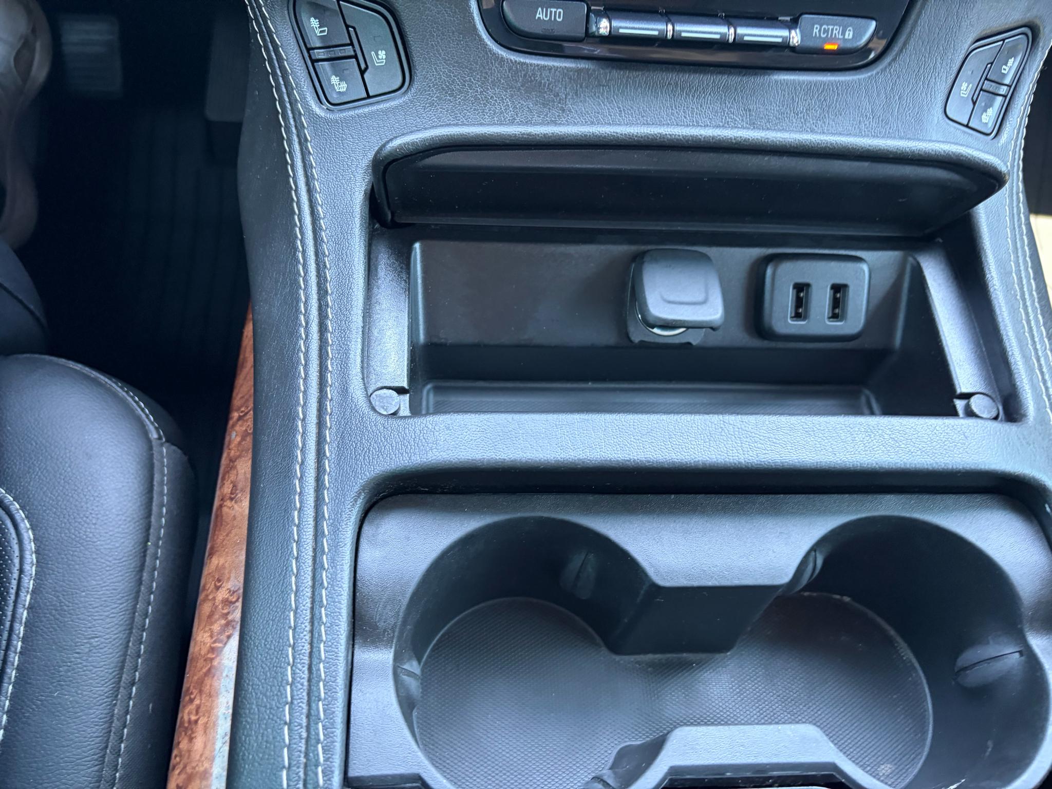Chevrolet Tahoe 4WD 4dr Premier 2019