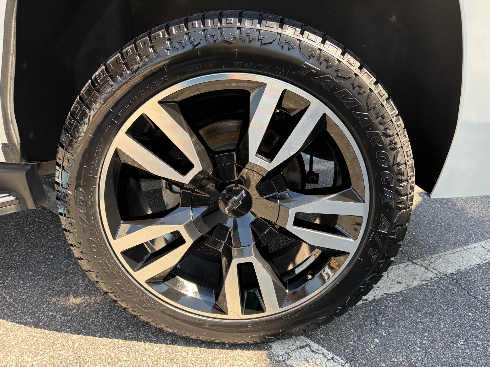 Chevrolet Tahoe 4WD 4dr Premier 2019