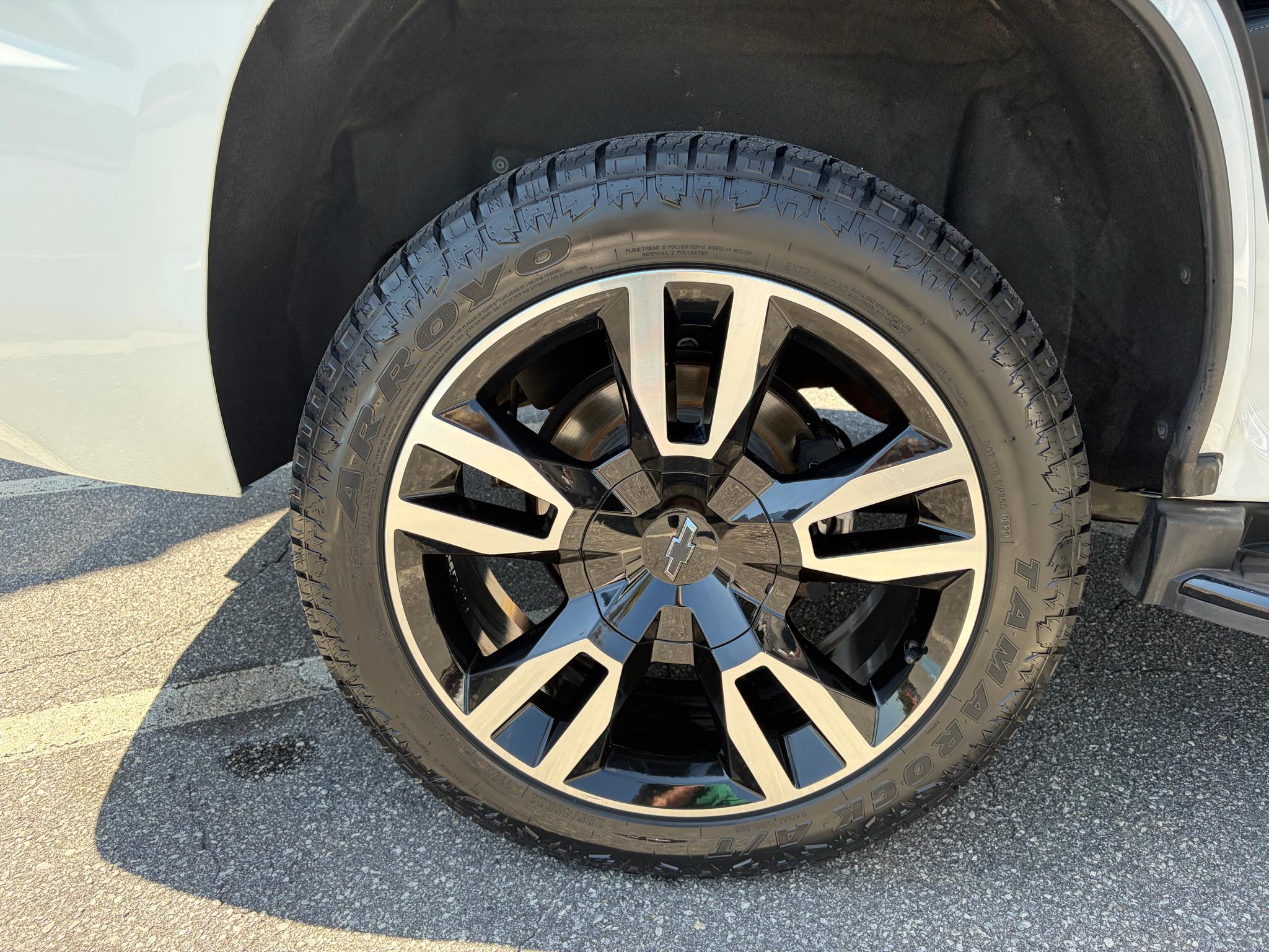 Chevrolet Tahoe 4WD 4dr Premier 2019