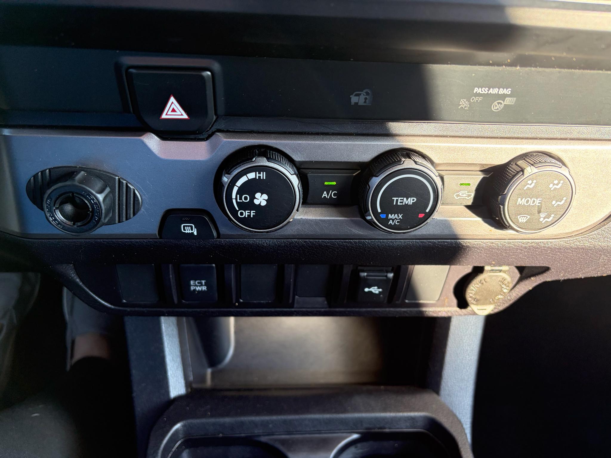 Toyota Tacoma 2WD SR5 Access Cab 6' Bed I4 AT (Natl) 2022