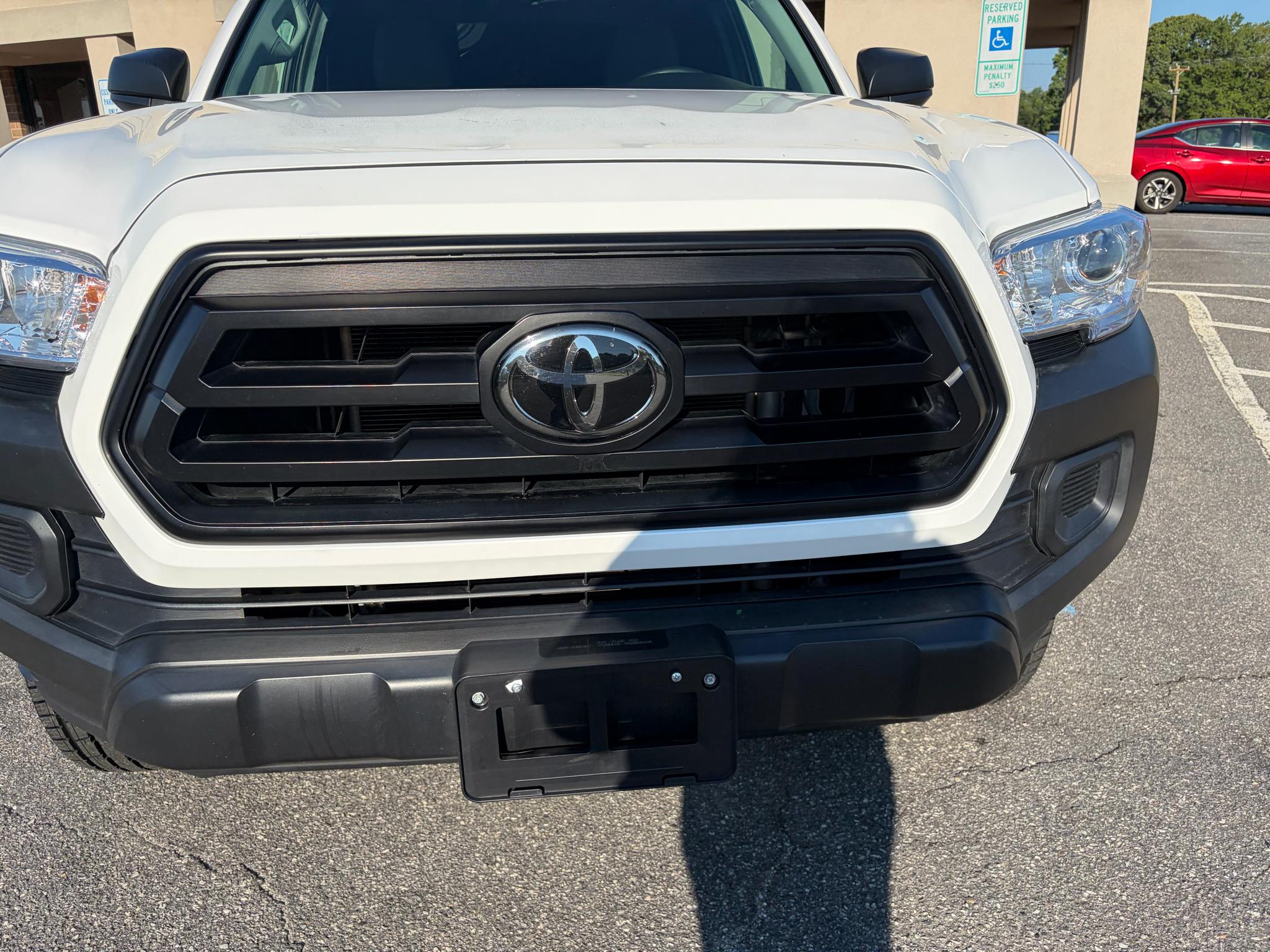 Toyota Tacoma 2WD SR5 Access Cab 6' Bed I4 AT (Natl) 2022