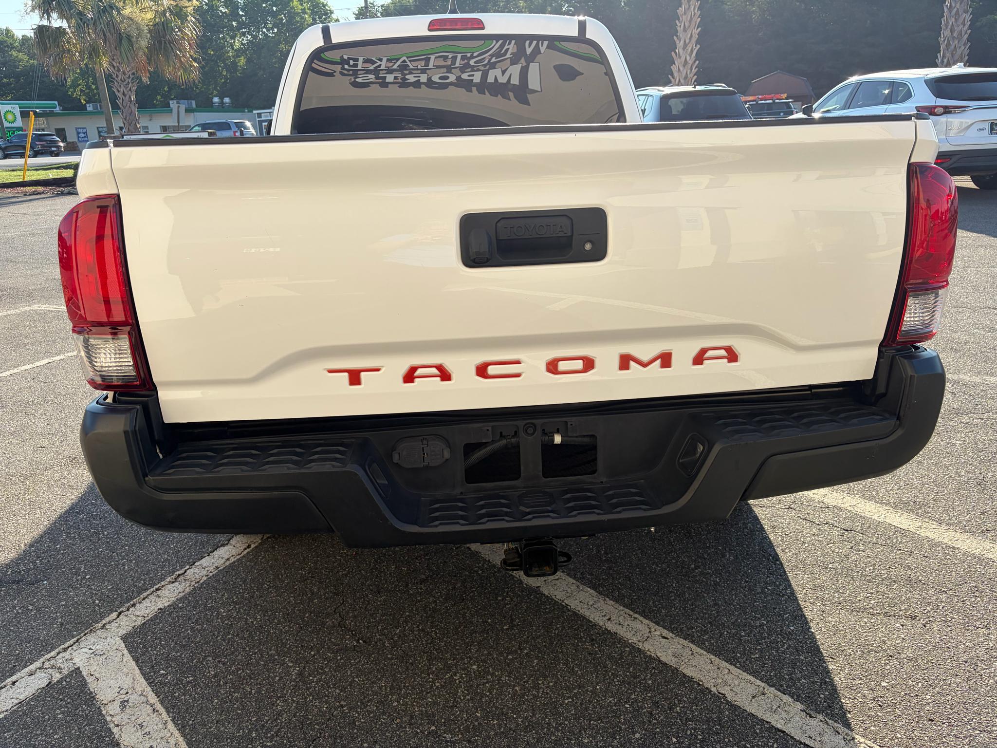 Toyota Tacoma 2WD SR5 Access Cab 6' Bed I4 AT (Natl) 2022