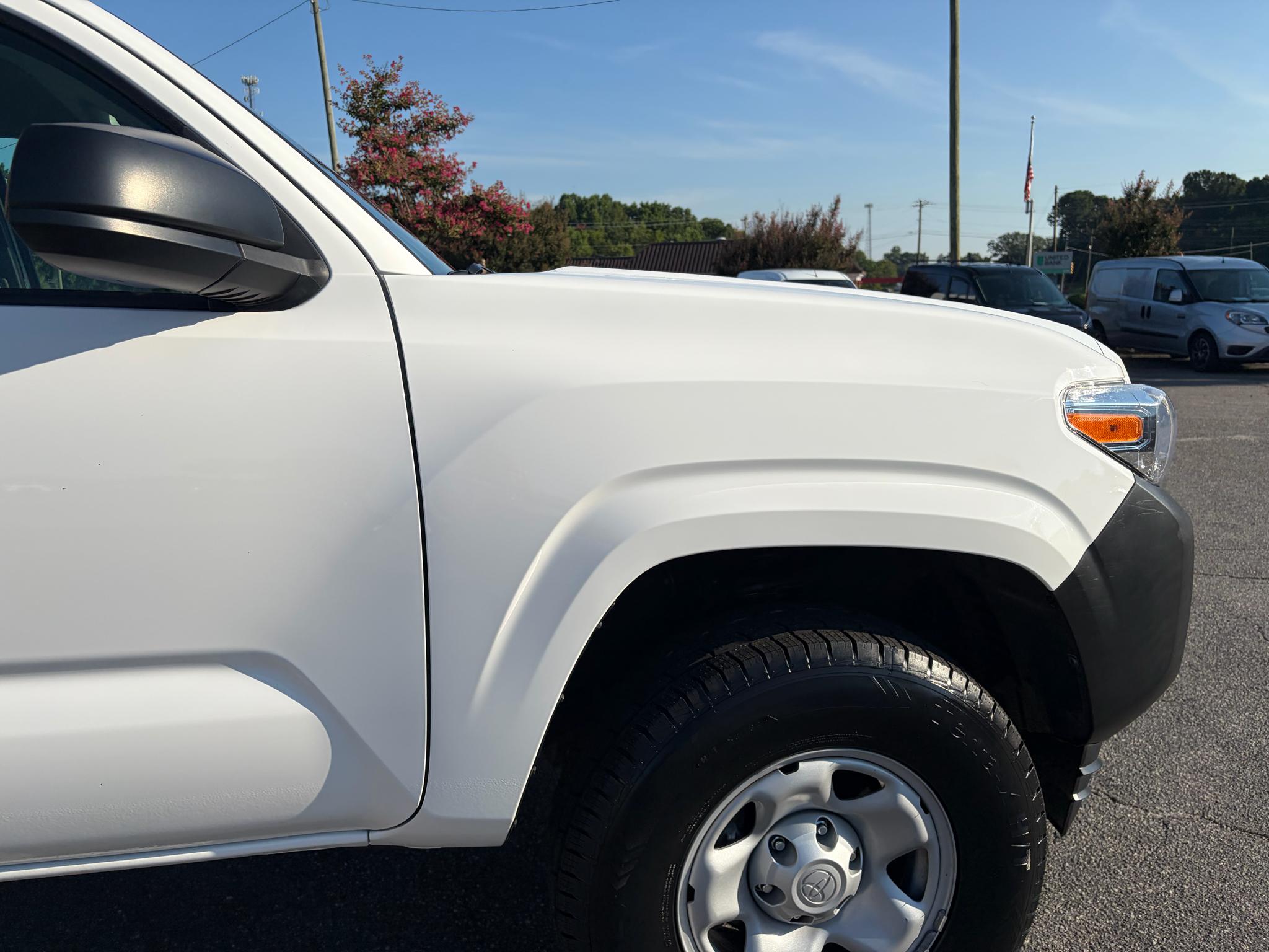 Toyota Tacoma 2WD SR5 Access Cab 6' Bed I4 AT (Natl) 2022
