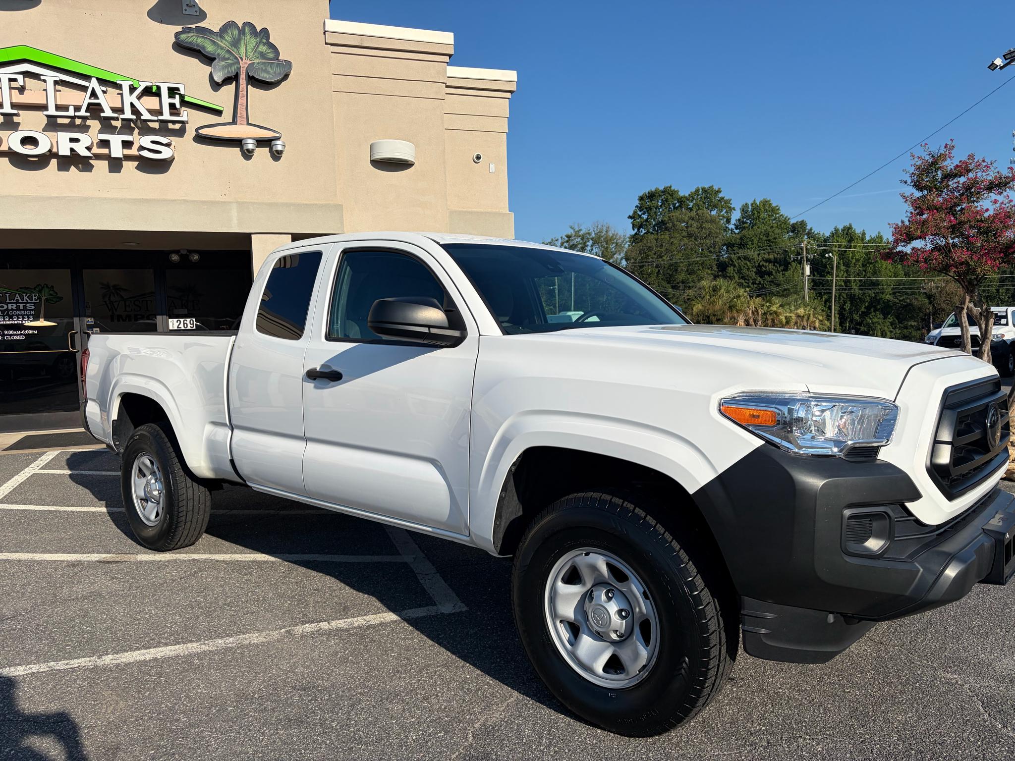 Toyota Tacoma 2WD SR5 Access Cab 6' Bed I4 AT (Natl) 2022