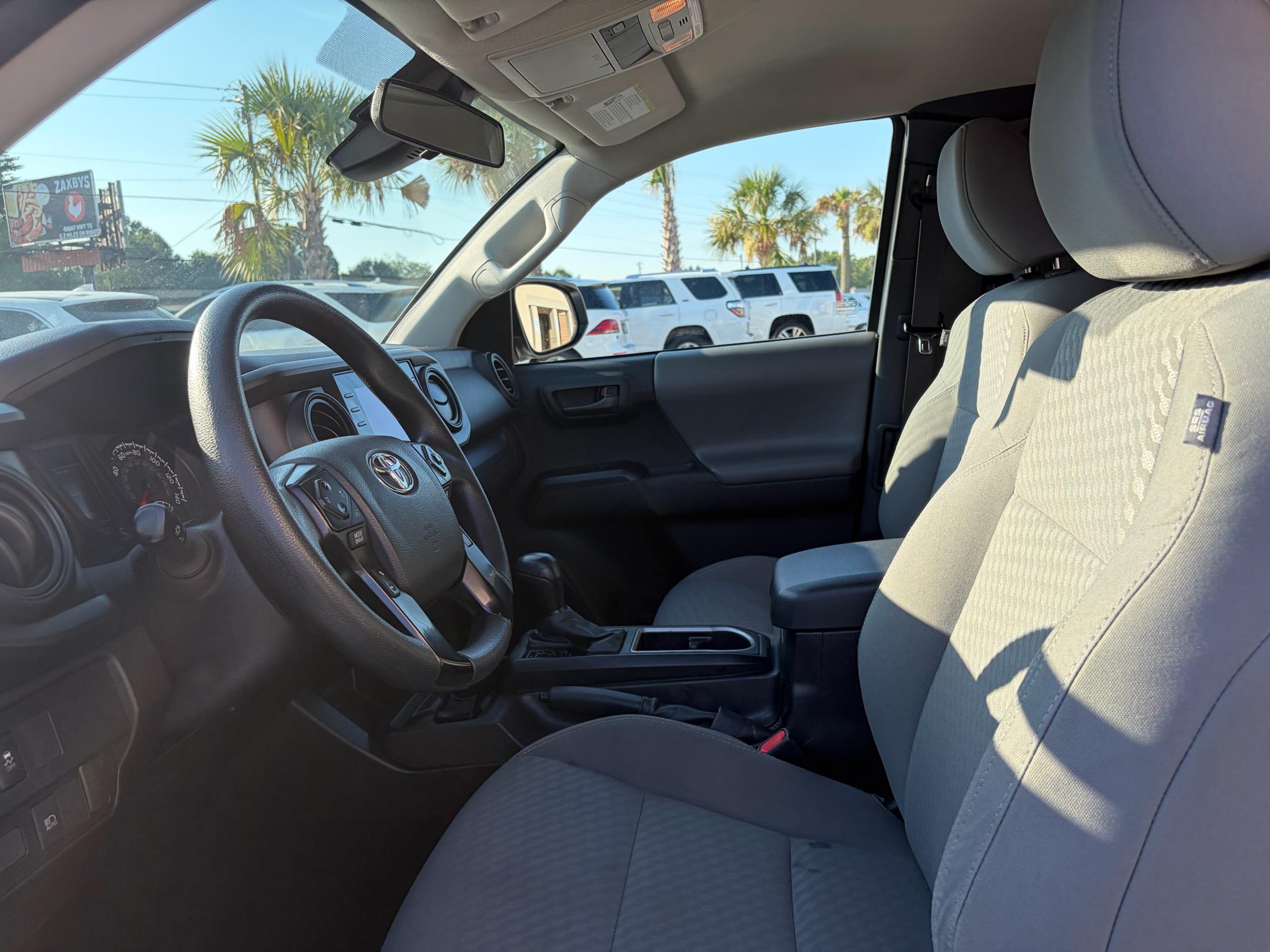 Toyota Tacoma 2WD SR5 Access Cab 6' Bed I4 AT (Natl) 2022