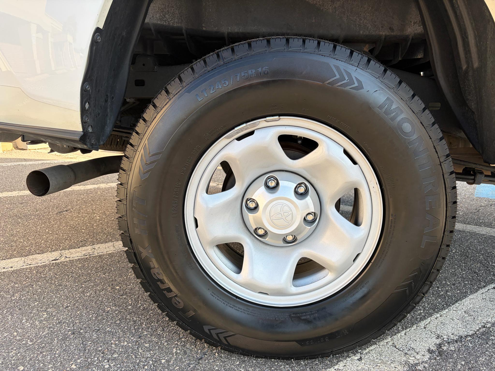 Toyota Tacoma 2WD SR5 Access Cab 6' Bed I4 AT (Natl) 2022
