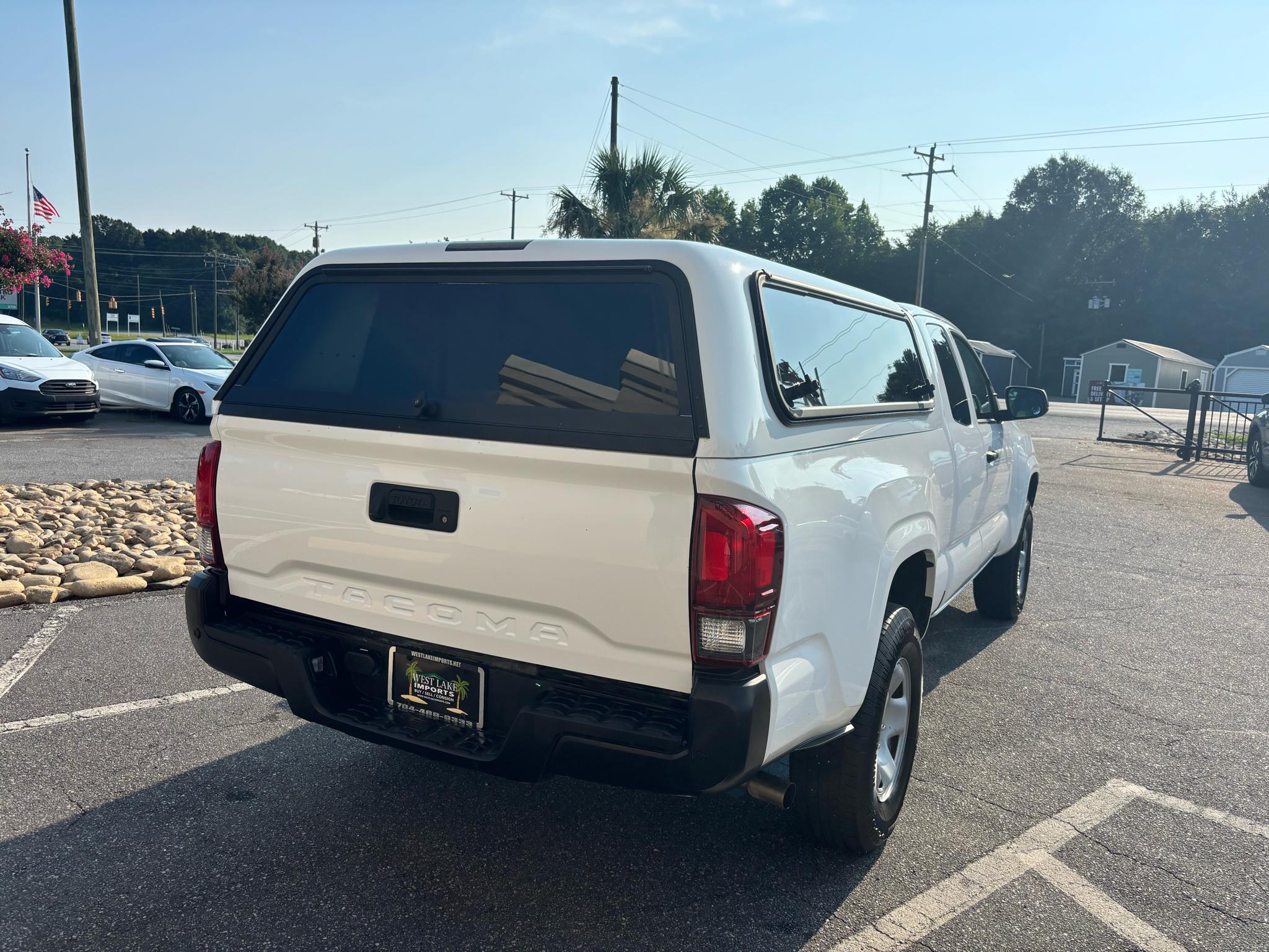 Toyota Tacoma 2WD SR5 Access Cab 6' Bed I4 AT (Natl) 2022