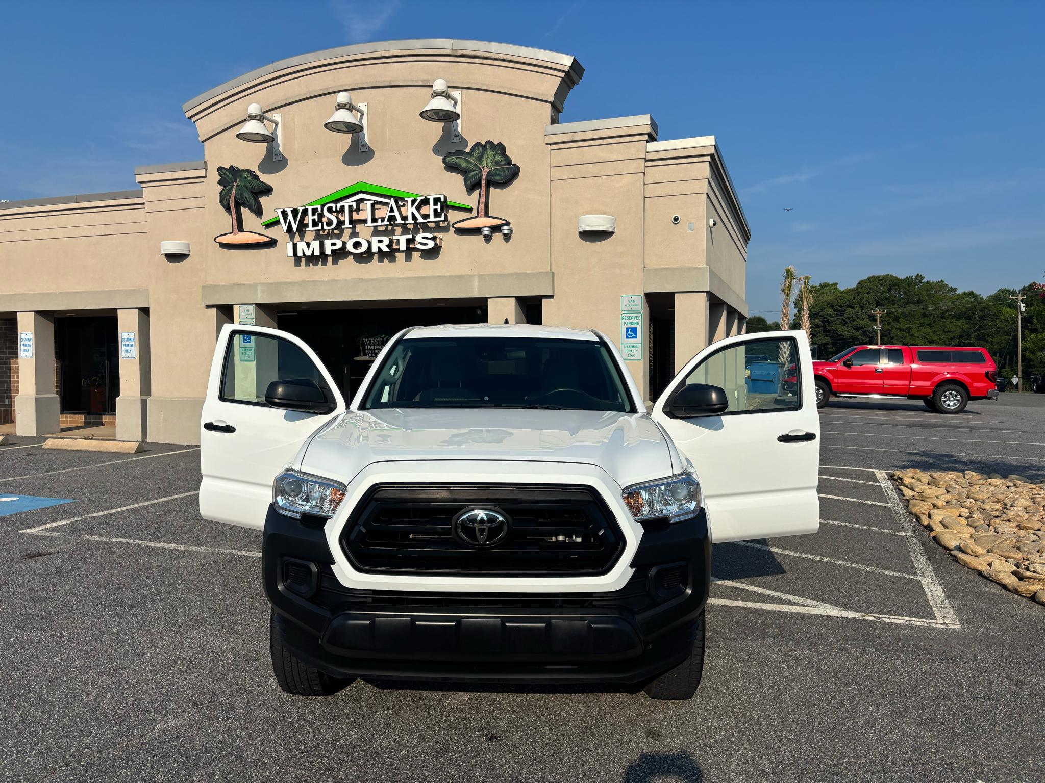 Toyota Tacoma 2WD SR5 Access Cab 6' Bed I4 AT (Natl) 2022