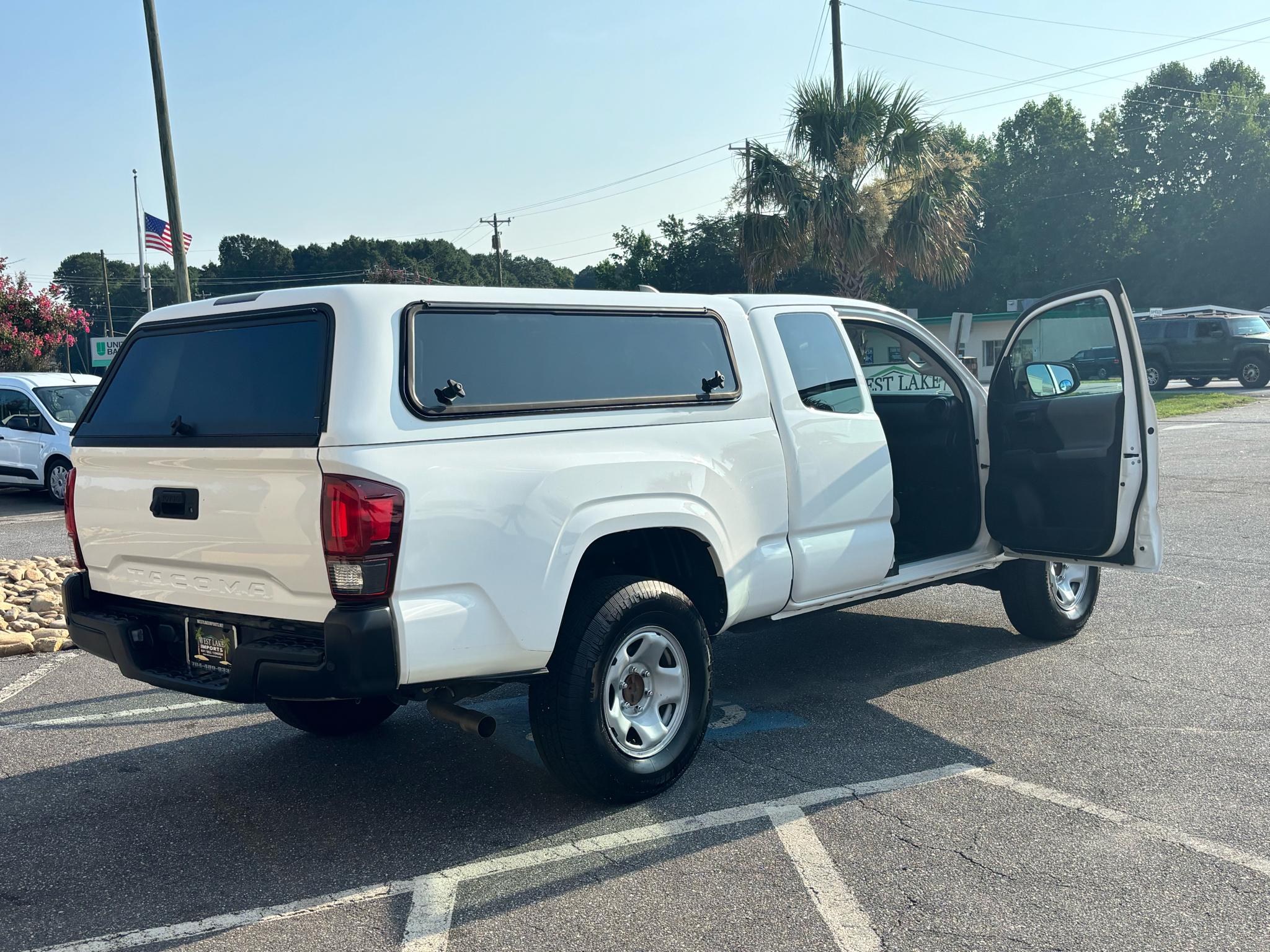 Toyota Tacoma 2WD SR5 Access Cab 6' Bed I4 AT (Natl) 2022
