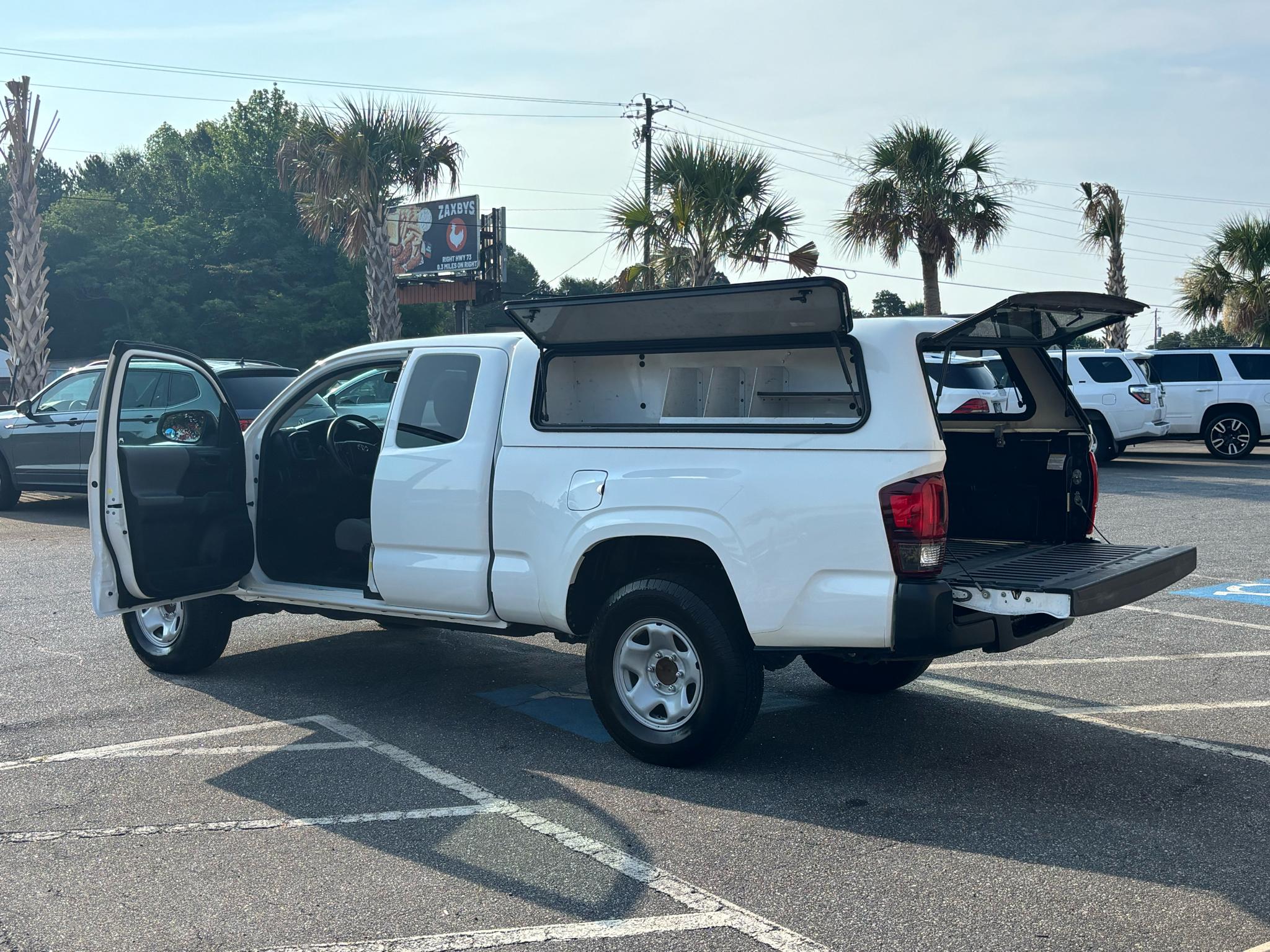 Toyota Tacoma 2WD SR5 Access Cab 6' Bed I4 AT (Natl) 2022