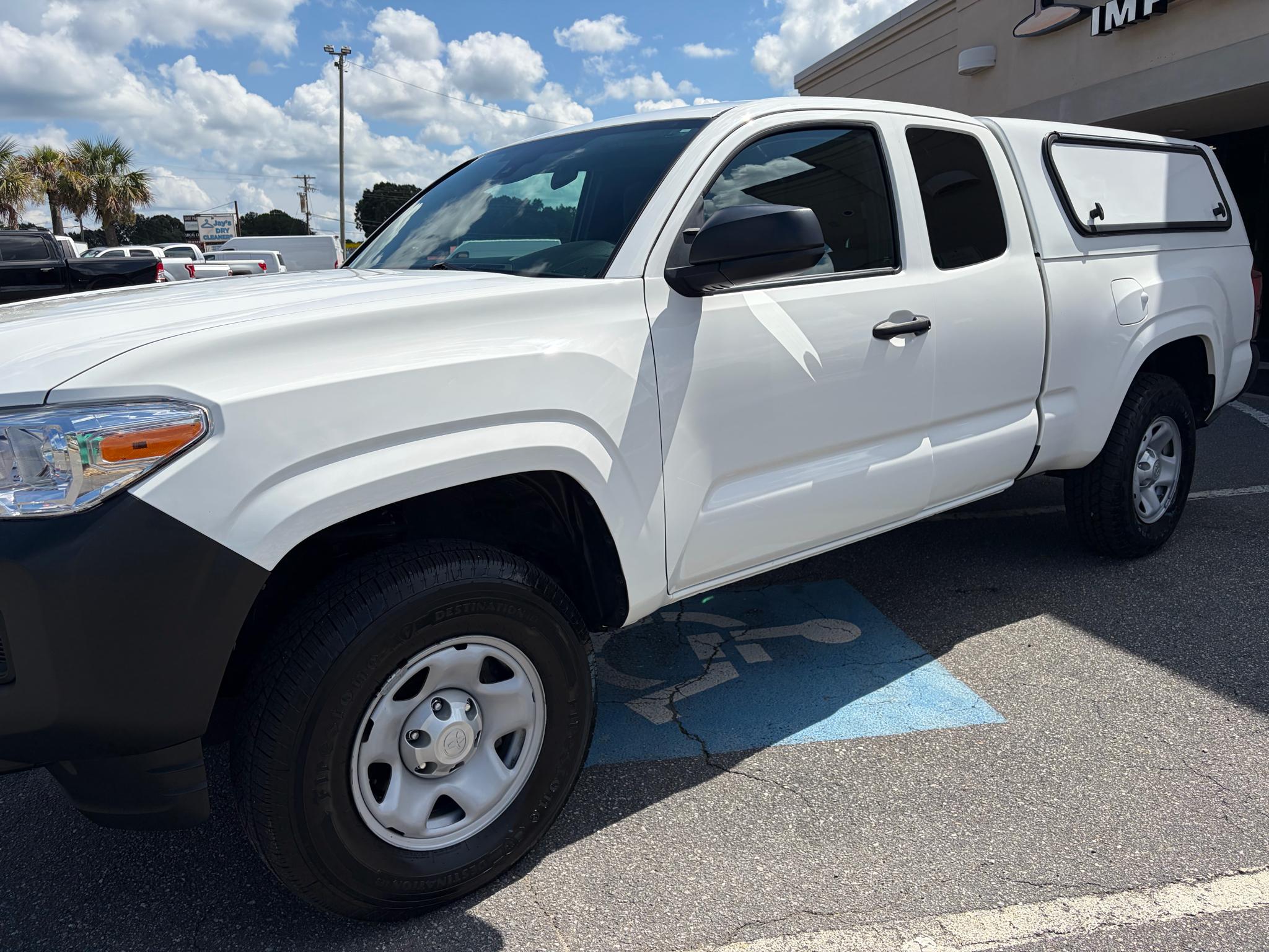 Toyota Tacoma 2WD SR5 Access Cab 6' Bed I4 AT (Natl) 2023