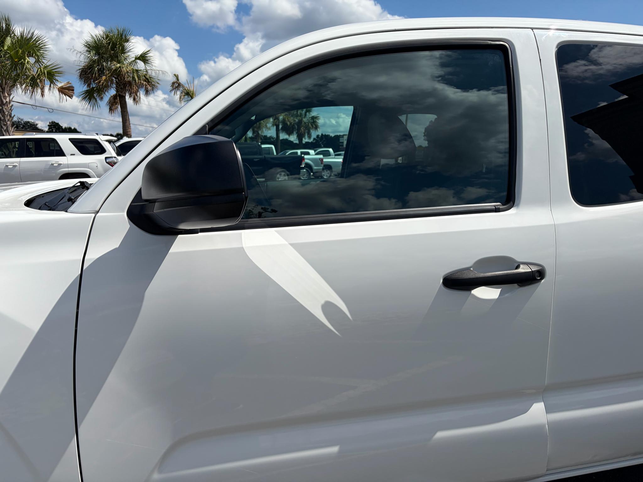 Toyota Tacoma 2WD SR5 Access Cab 6' Bed I4 AT (Natl) 2023