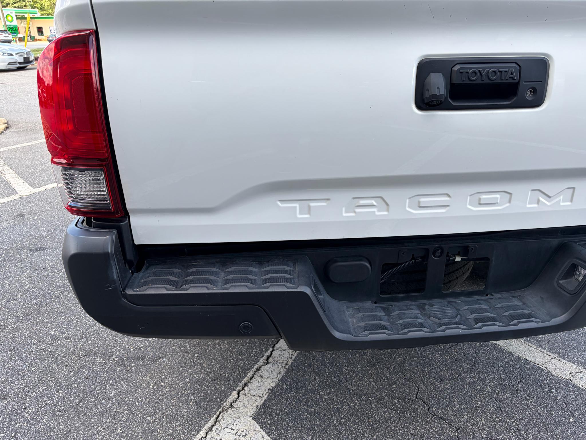 Toyota Tacoma 2WD SR5 Access Cab 6' Bed I4 AT (Natl) 2023