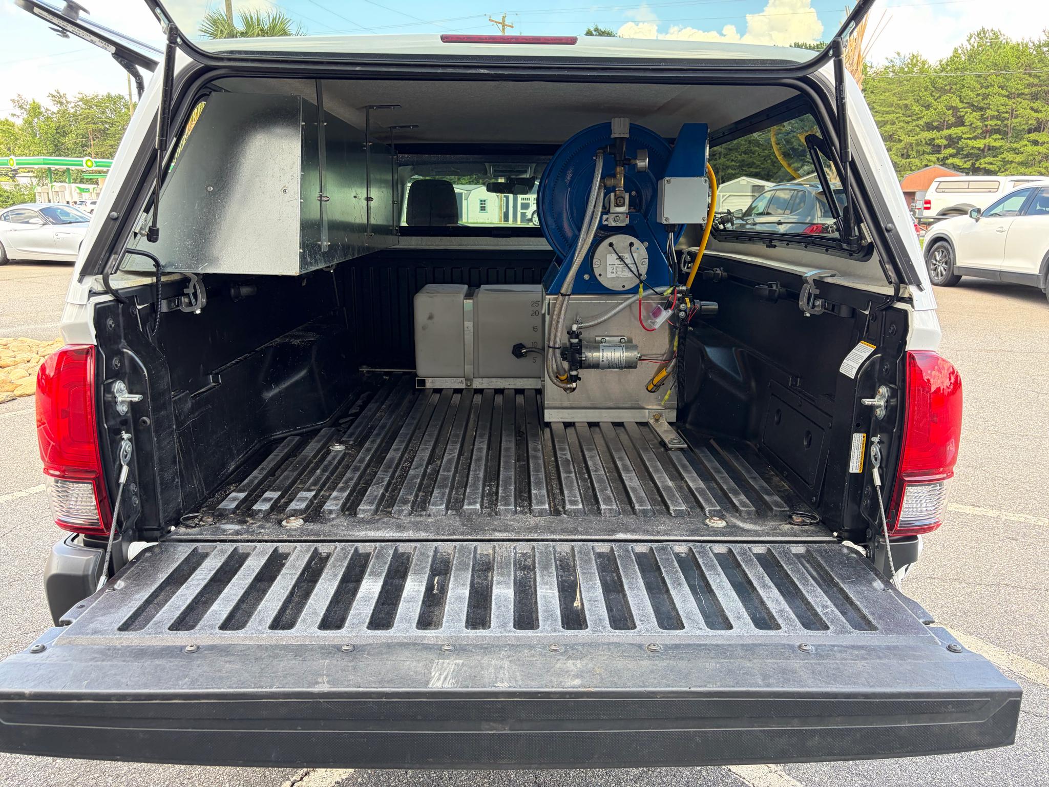 Toyota Tacoma 2WD SR5 Access Cab 6' Bed I4 AT (Natl) 2023