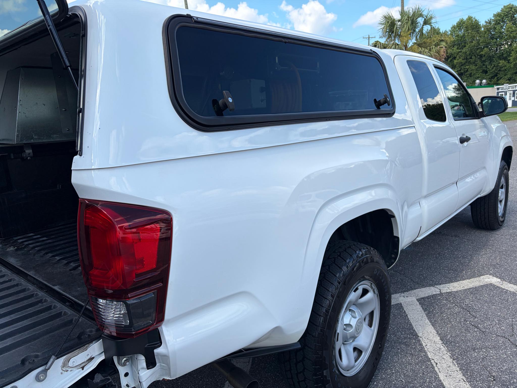 Toyota Tacoma 2WD SR5 Access Cab 6' Bed I4 AT (Natl) 2023
