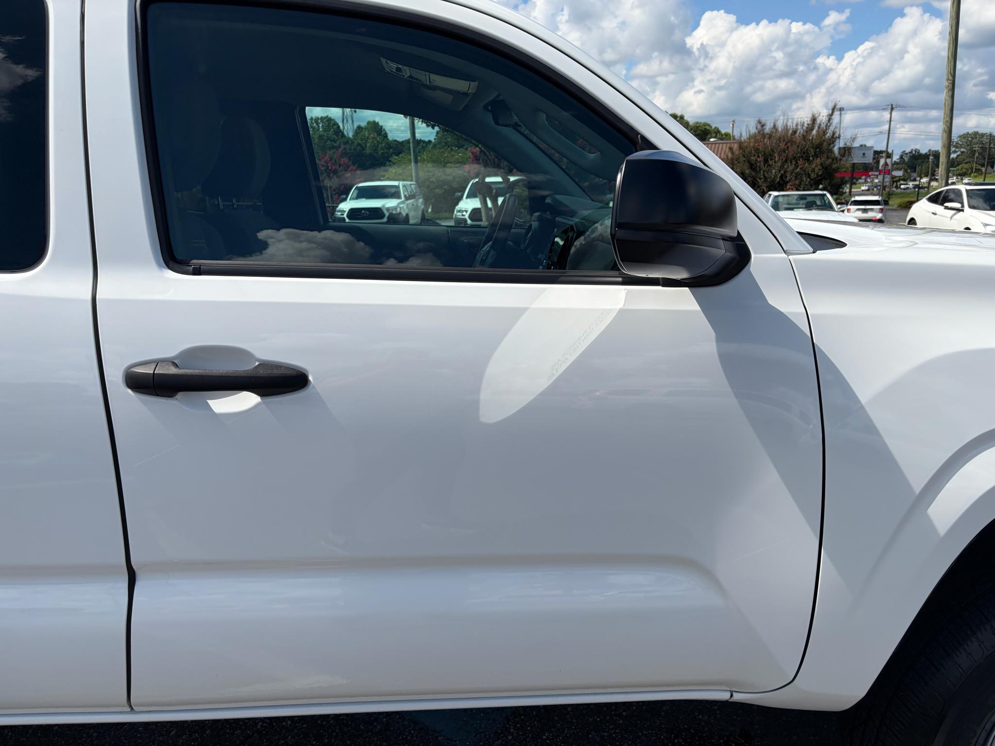 Toyota Tacoma 2WD SR5 Access Cab 6' Bed I4 AT (Natl) 2023